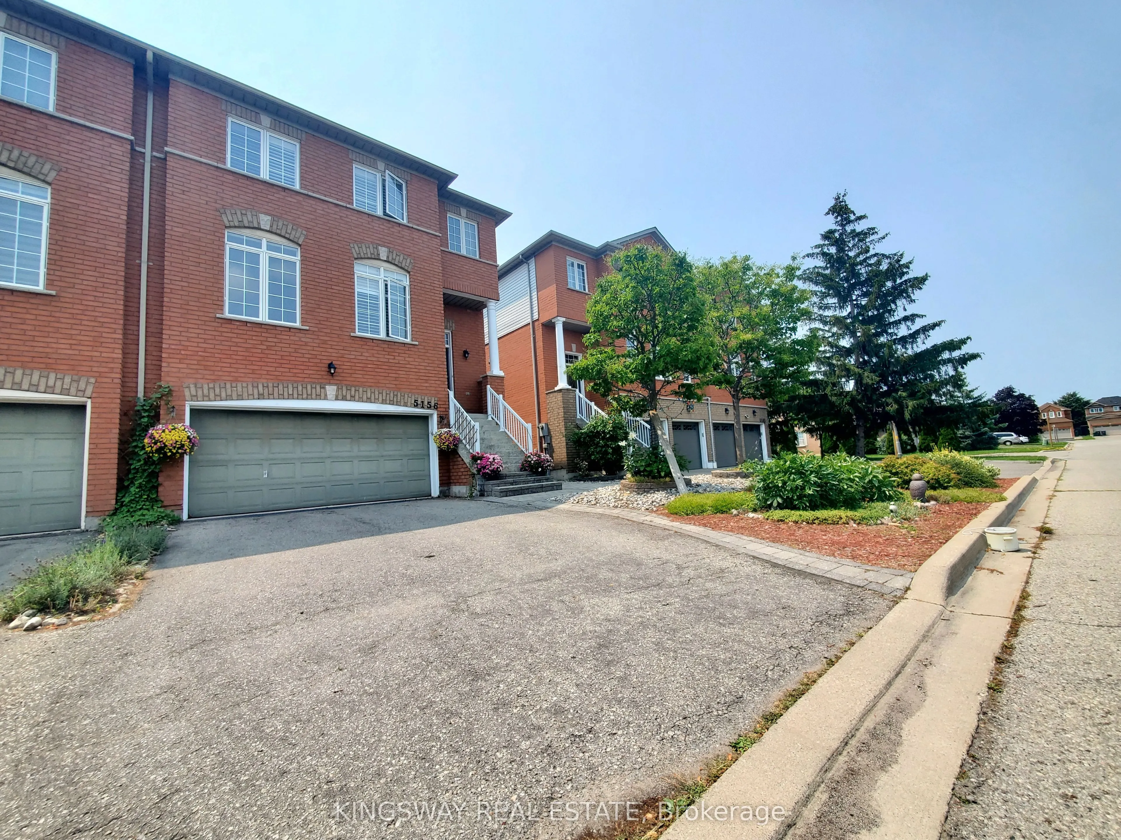 5156 Parkplace Circle