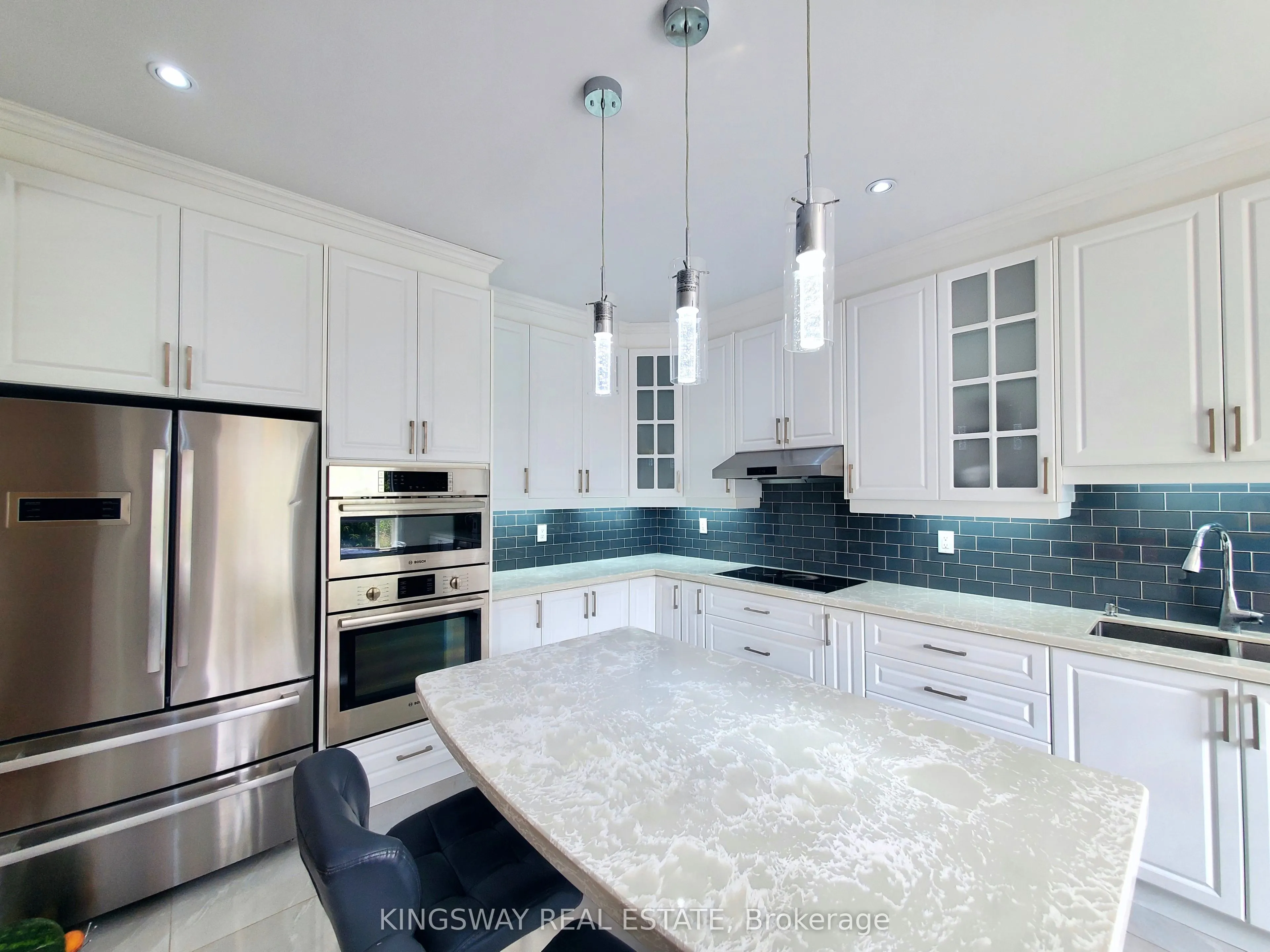 5156 Parkplace Circle