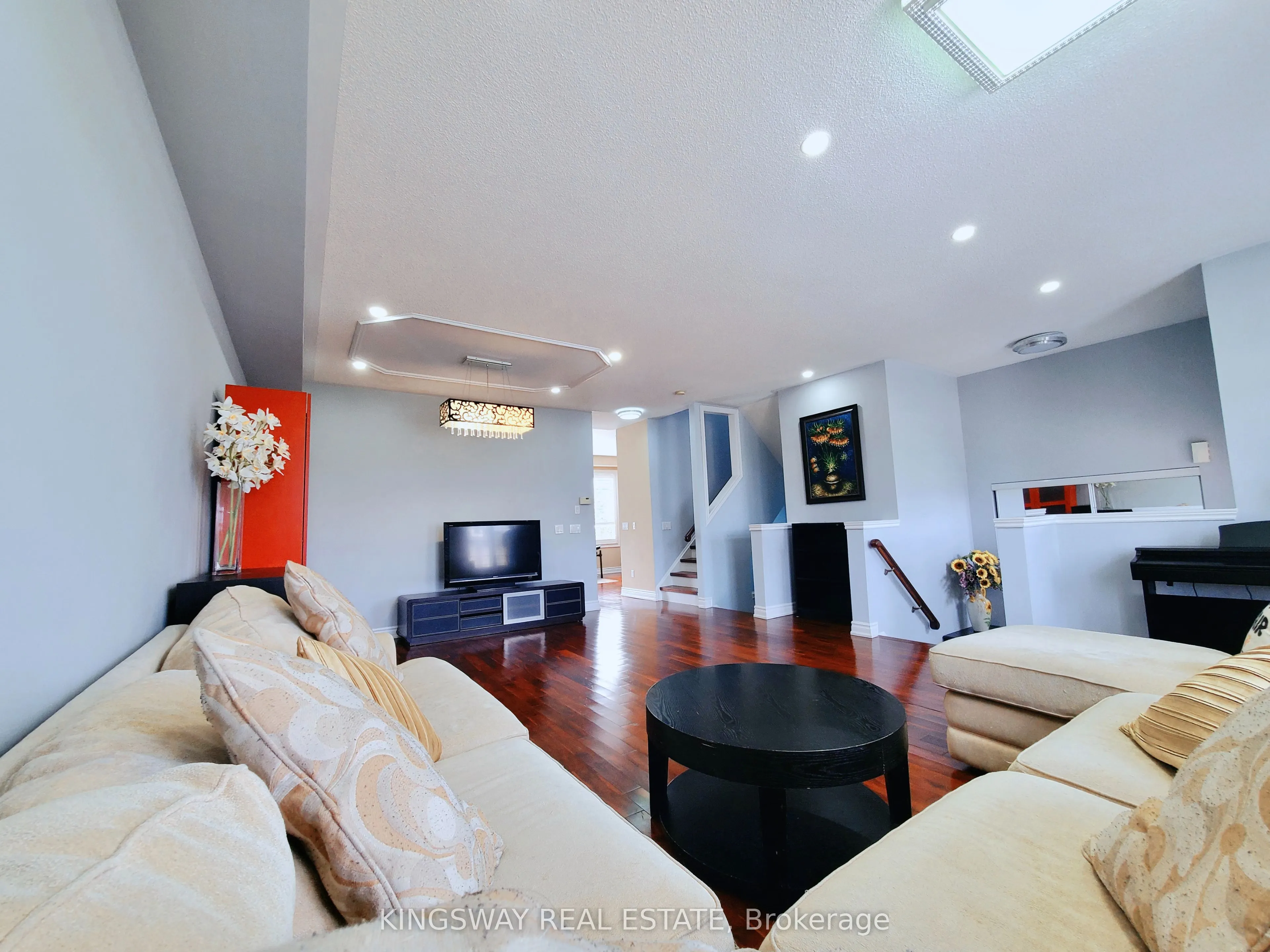 5156 Parkplace Circle