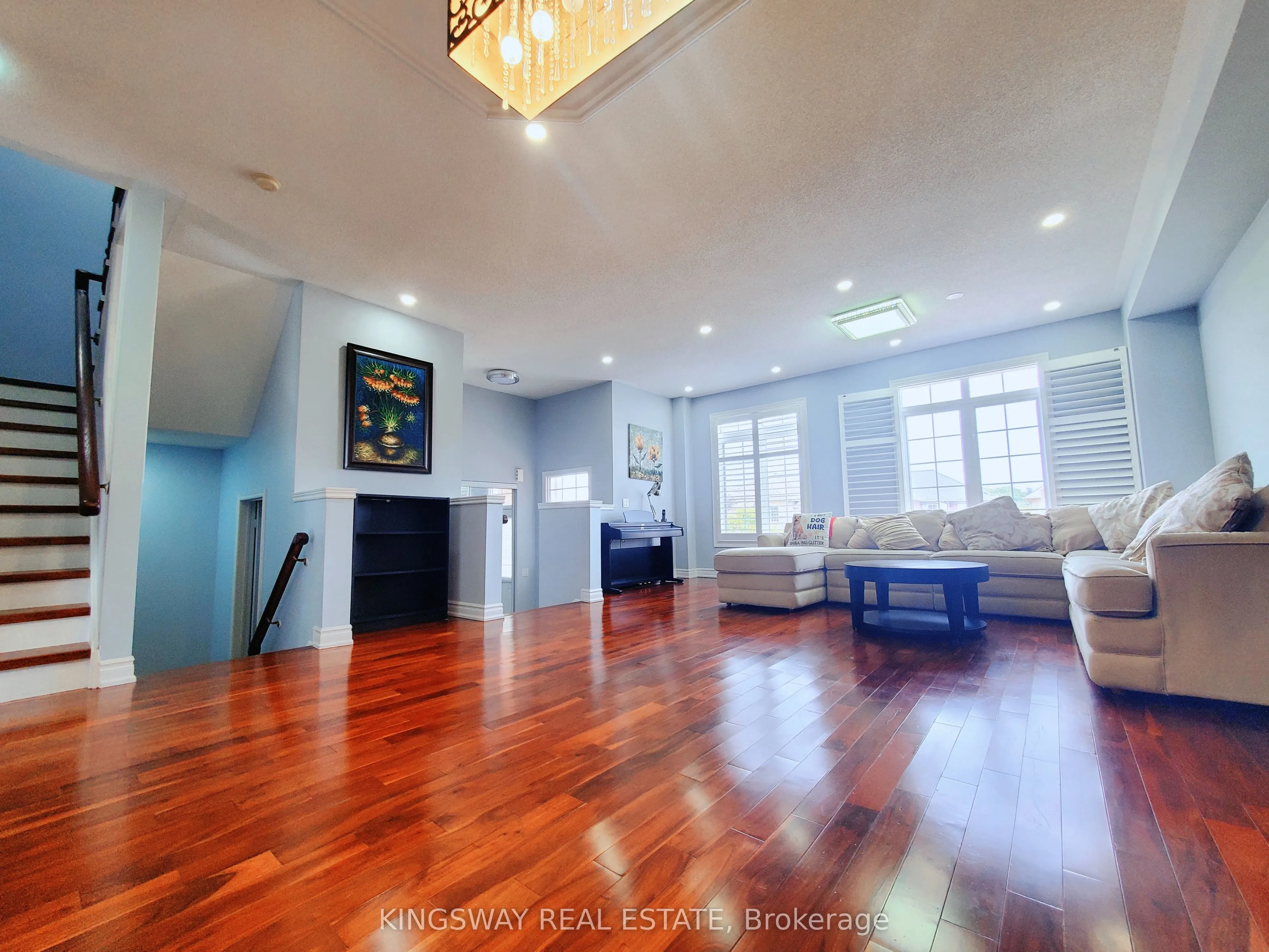 5156 Parkplace Circle
