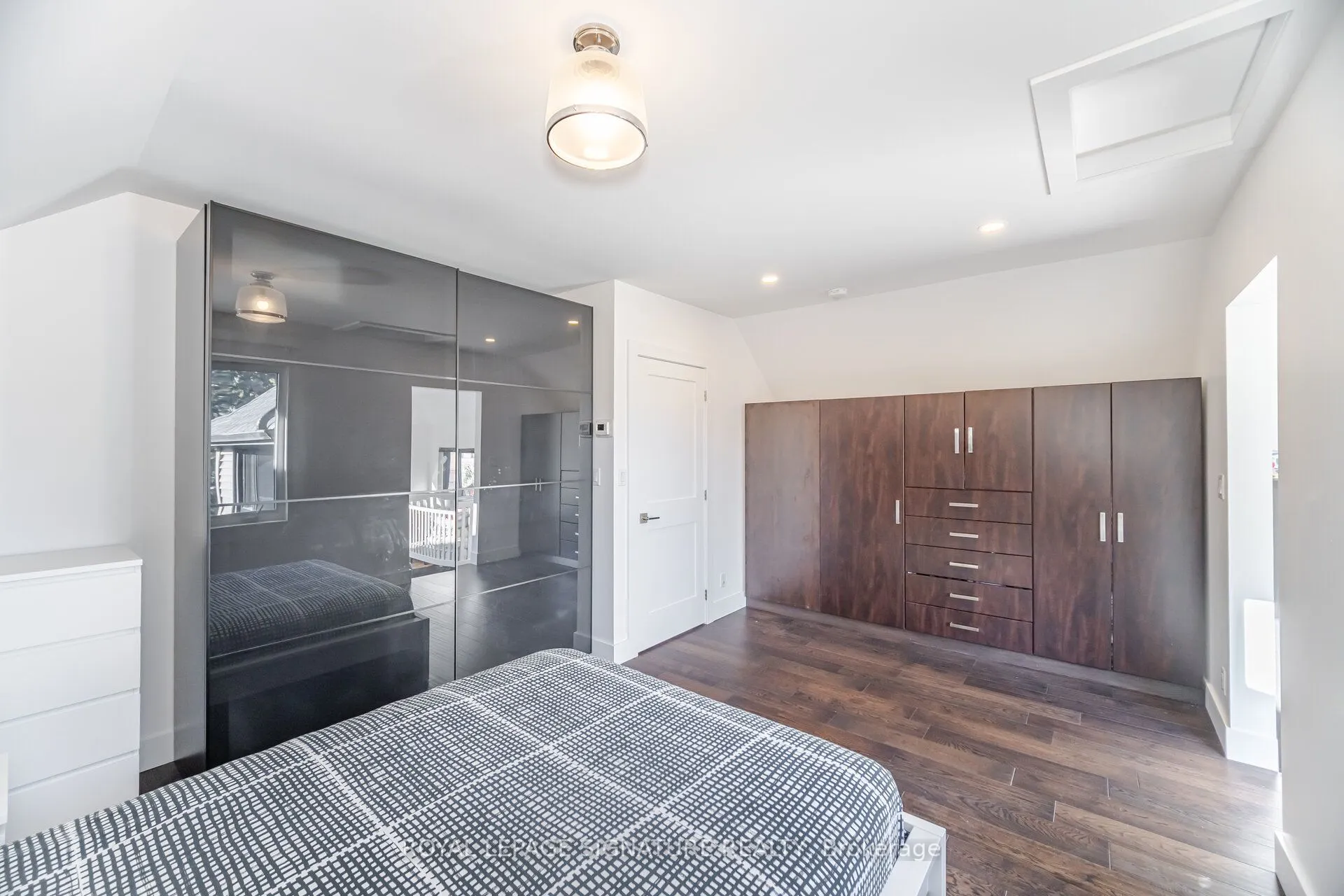 97 Deforest Road