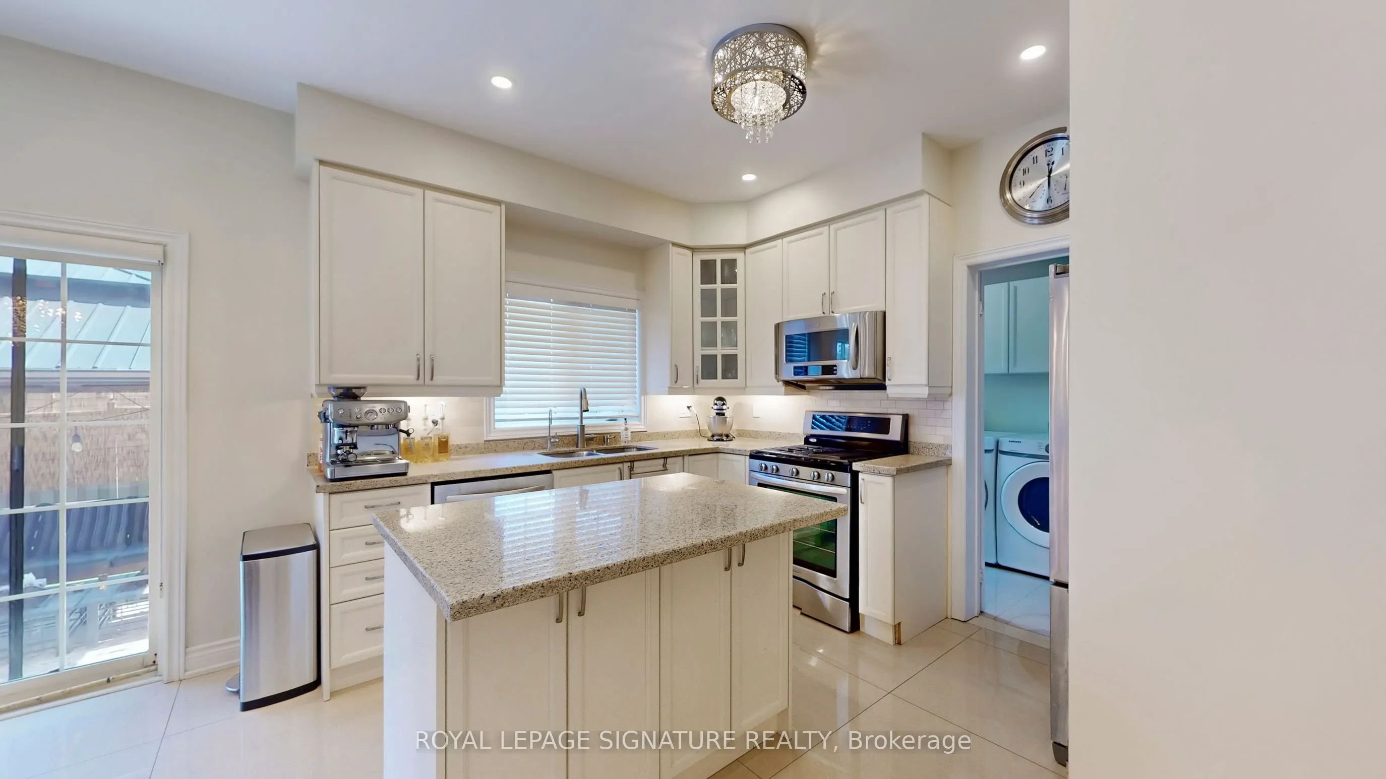 25 Sawston Circle