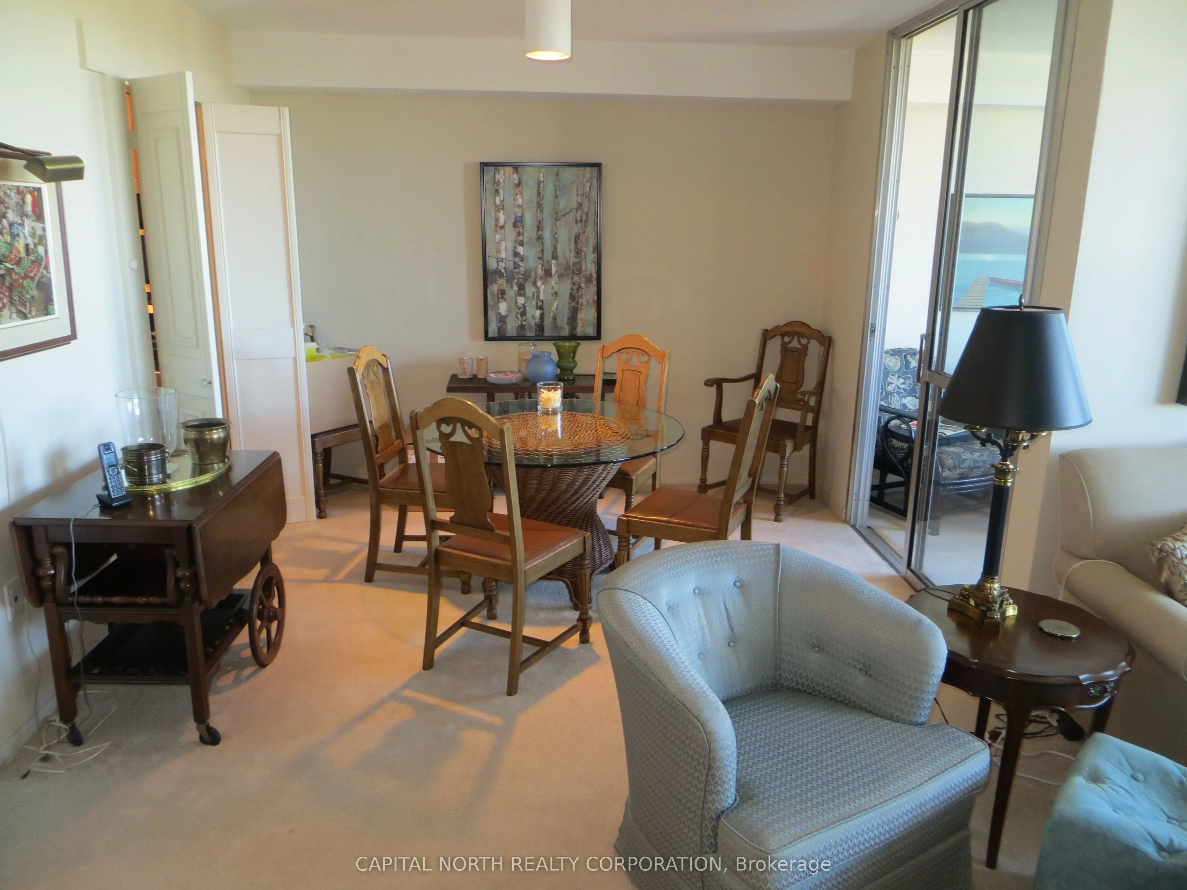 15 La Rose Avenue, #1608