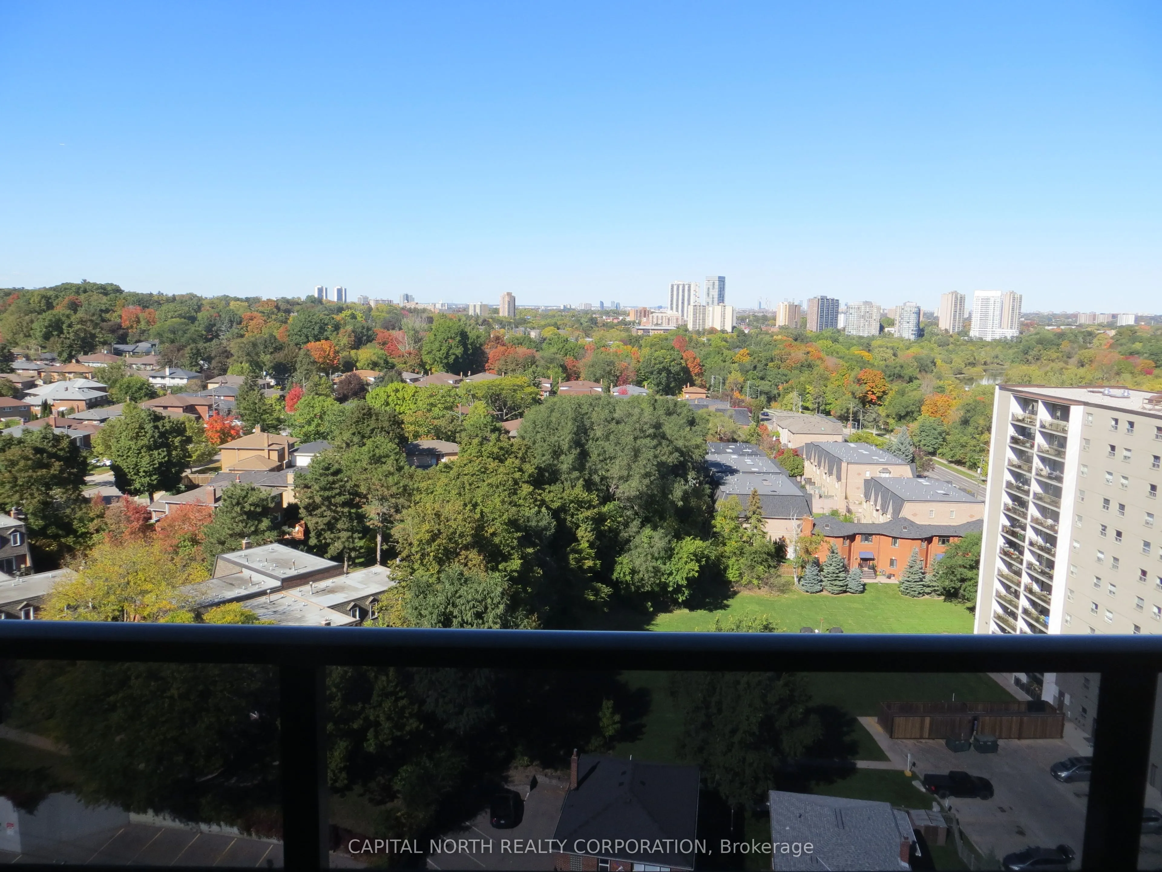 15 La Rose Avenue, #1608
