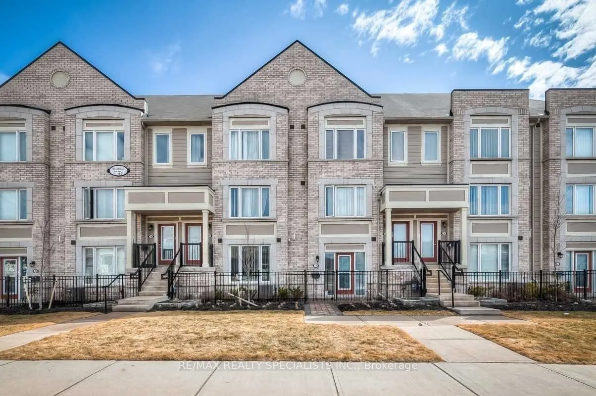 1 Beckenrose Court, #17