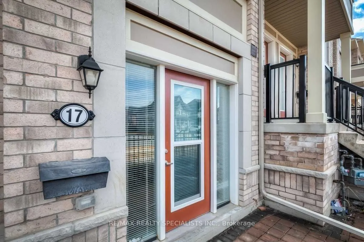 1 Beckenrose Court, #17
