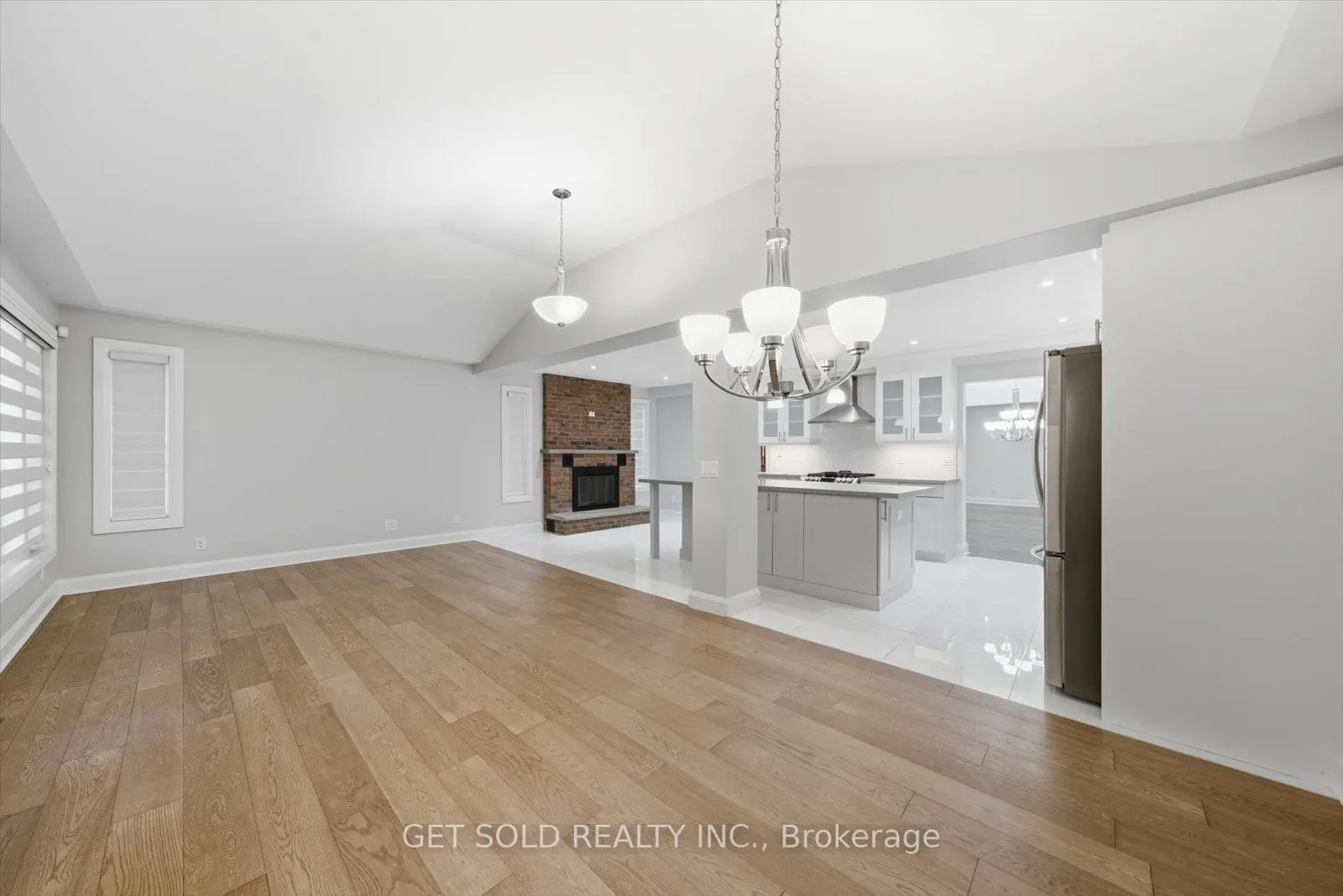 18 Mill Street S