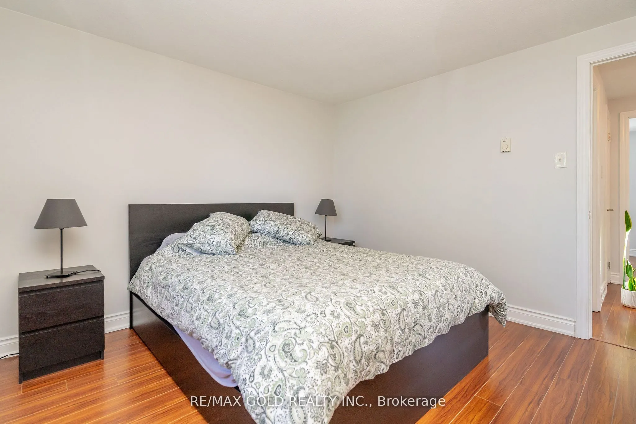18 Juliette Square