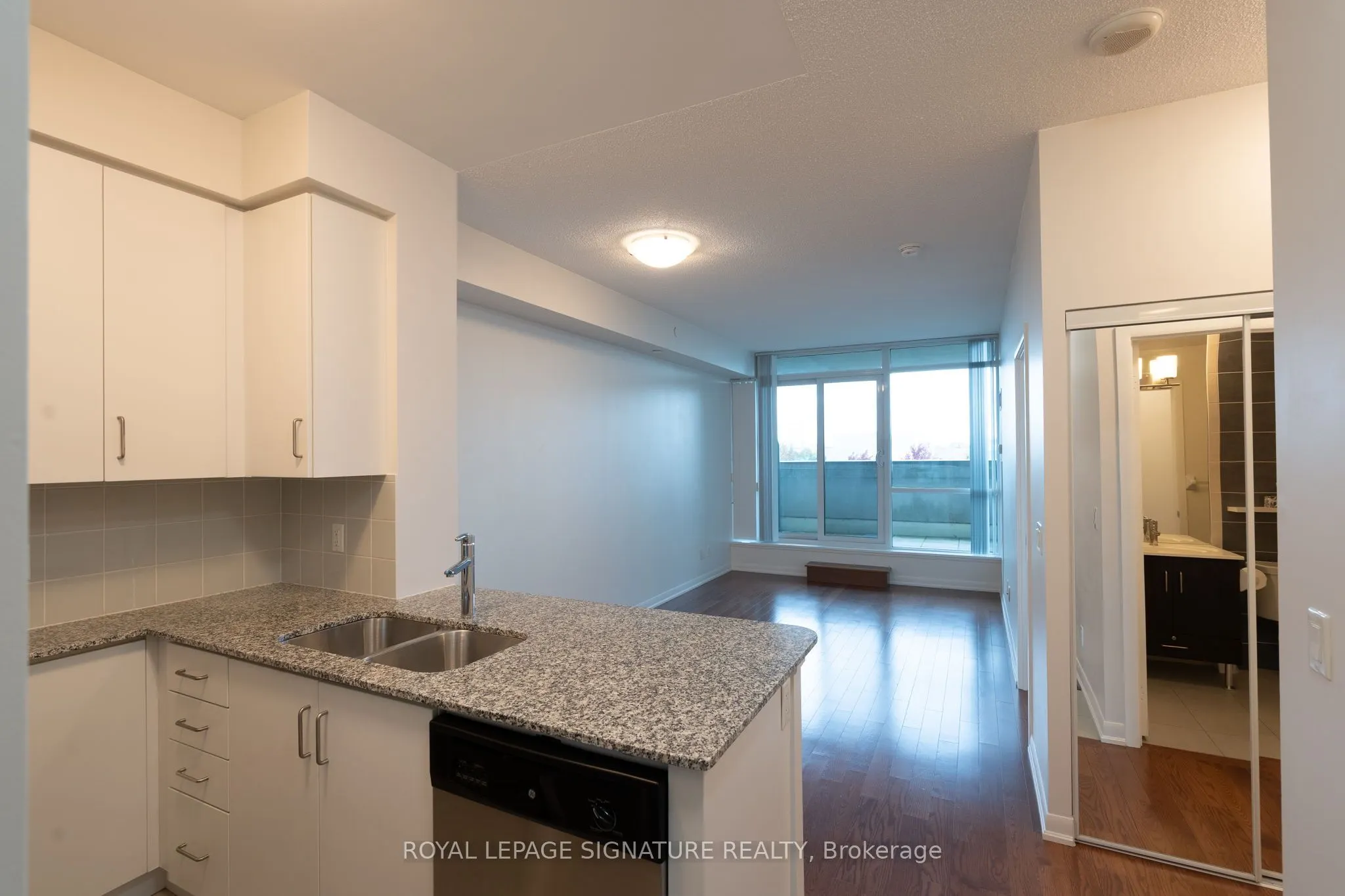 215 Sherway Gardens Road, #409