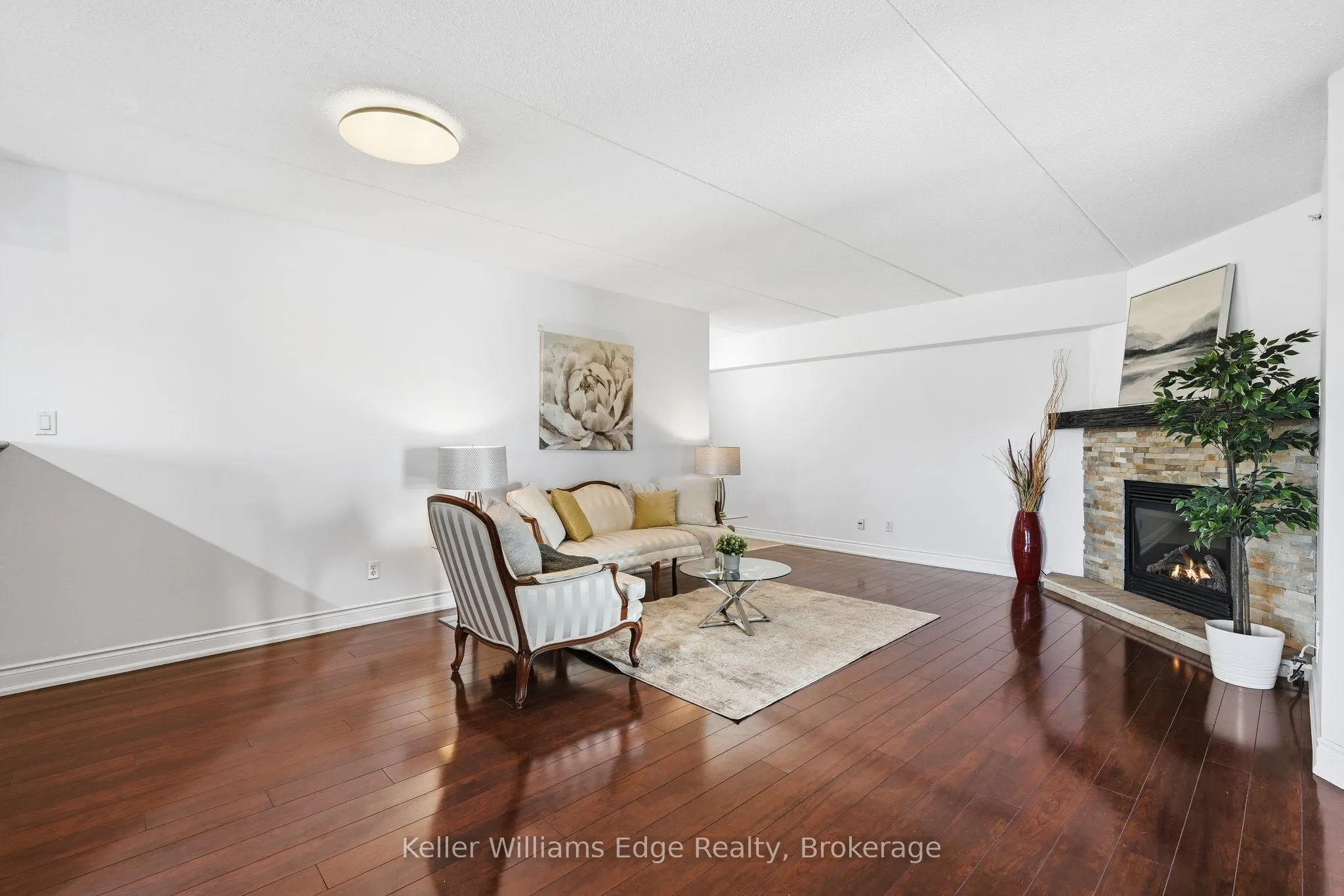 1480 Bishops Gate Gate, #315