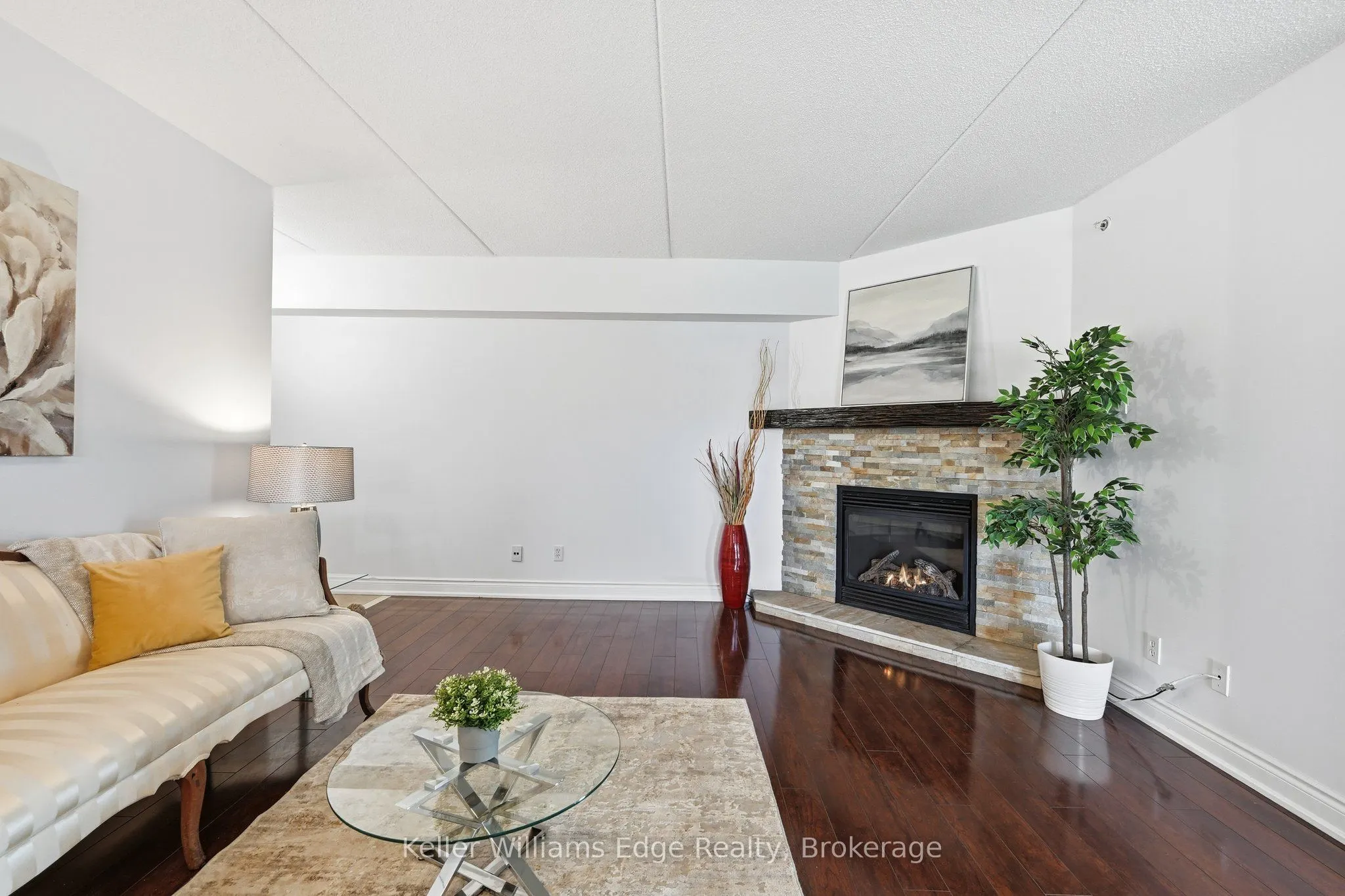 1480 Bishops Gate Gate, #315