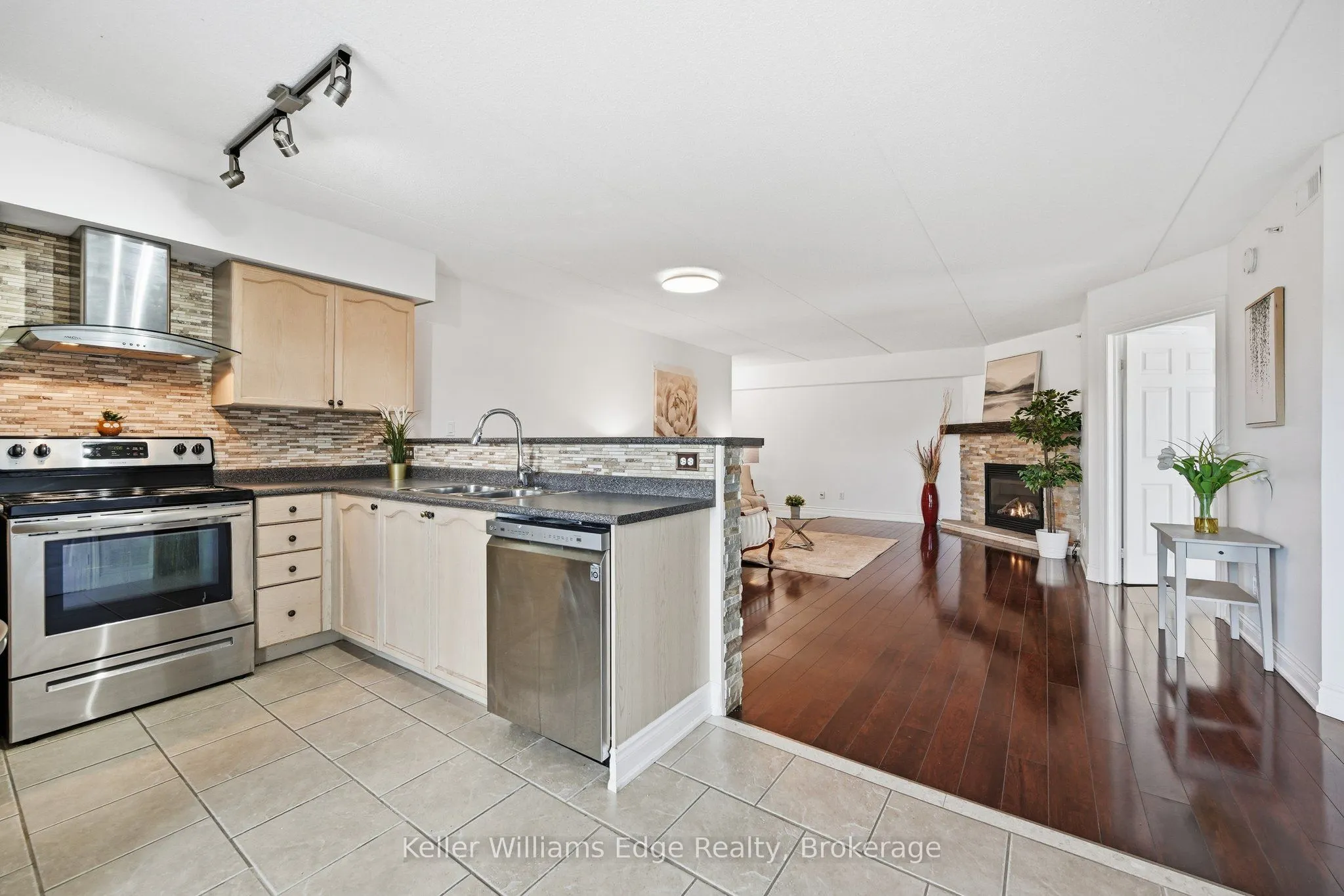 1480 Bishops Gate Gate, #315