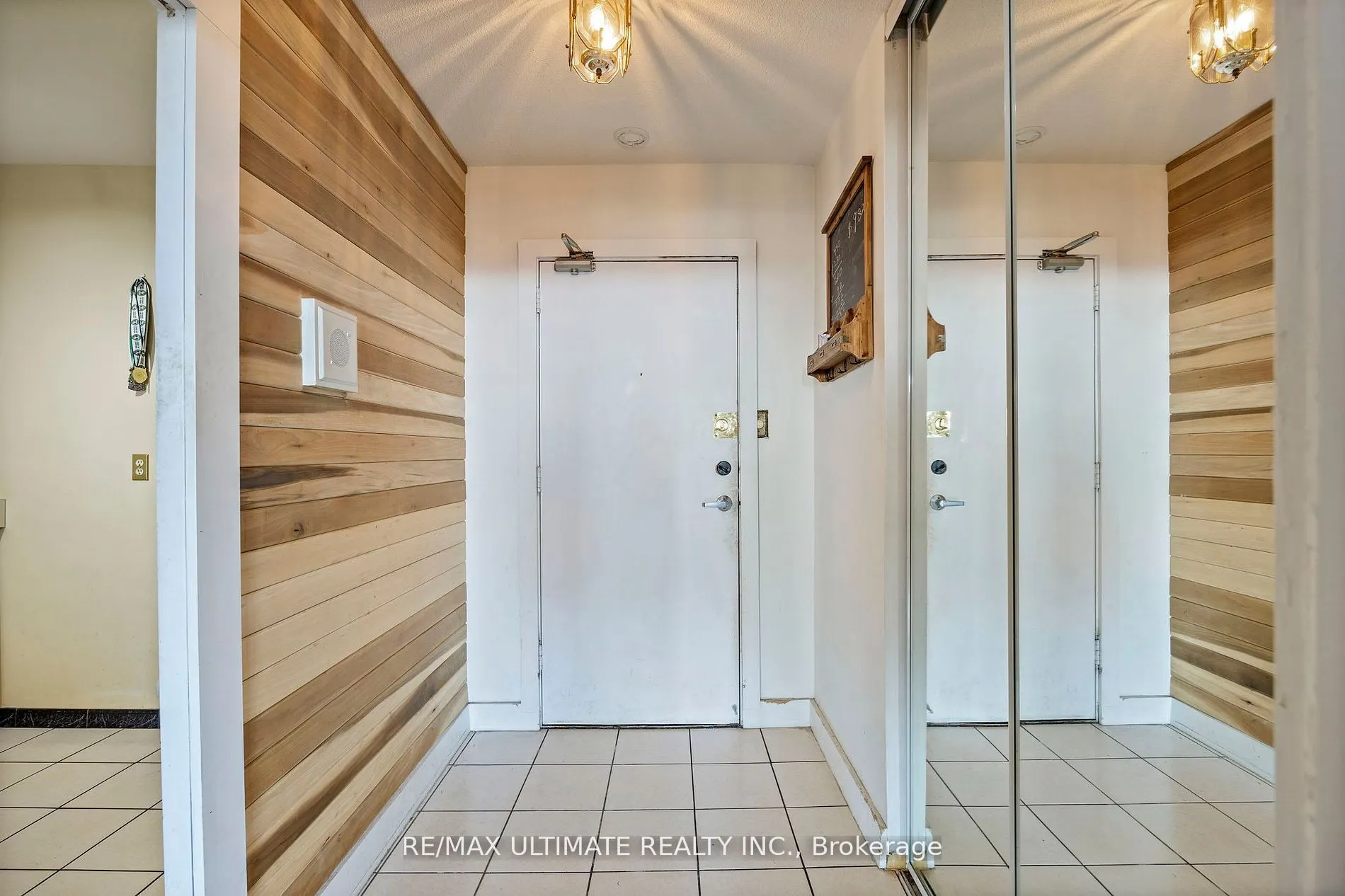 85 Emmett Avenue S, ##1807
