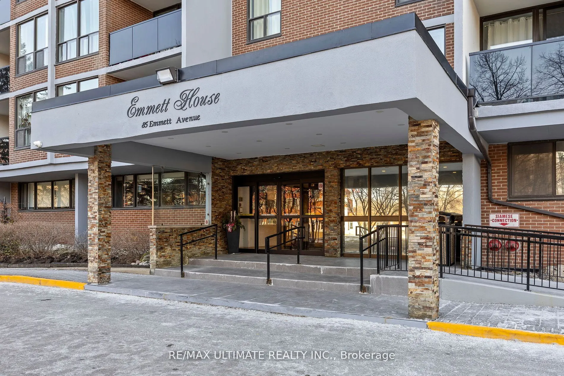 85 Emmett Avenue S, ##1807