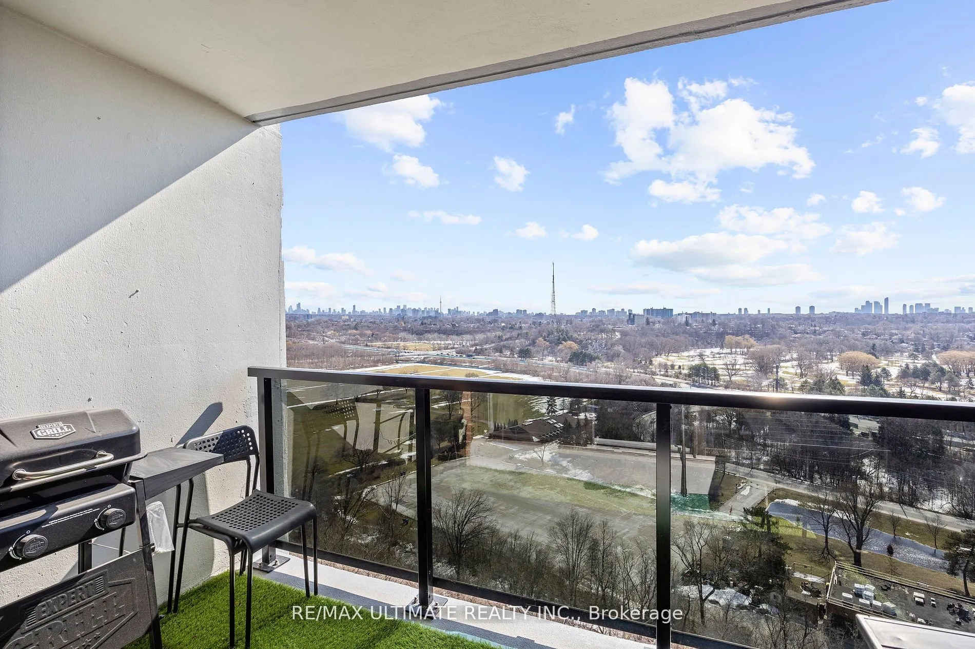 85 Emmett Avenue S, ##1807