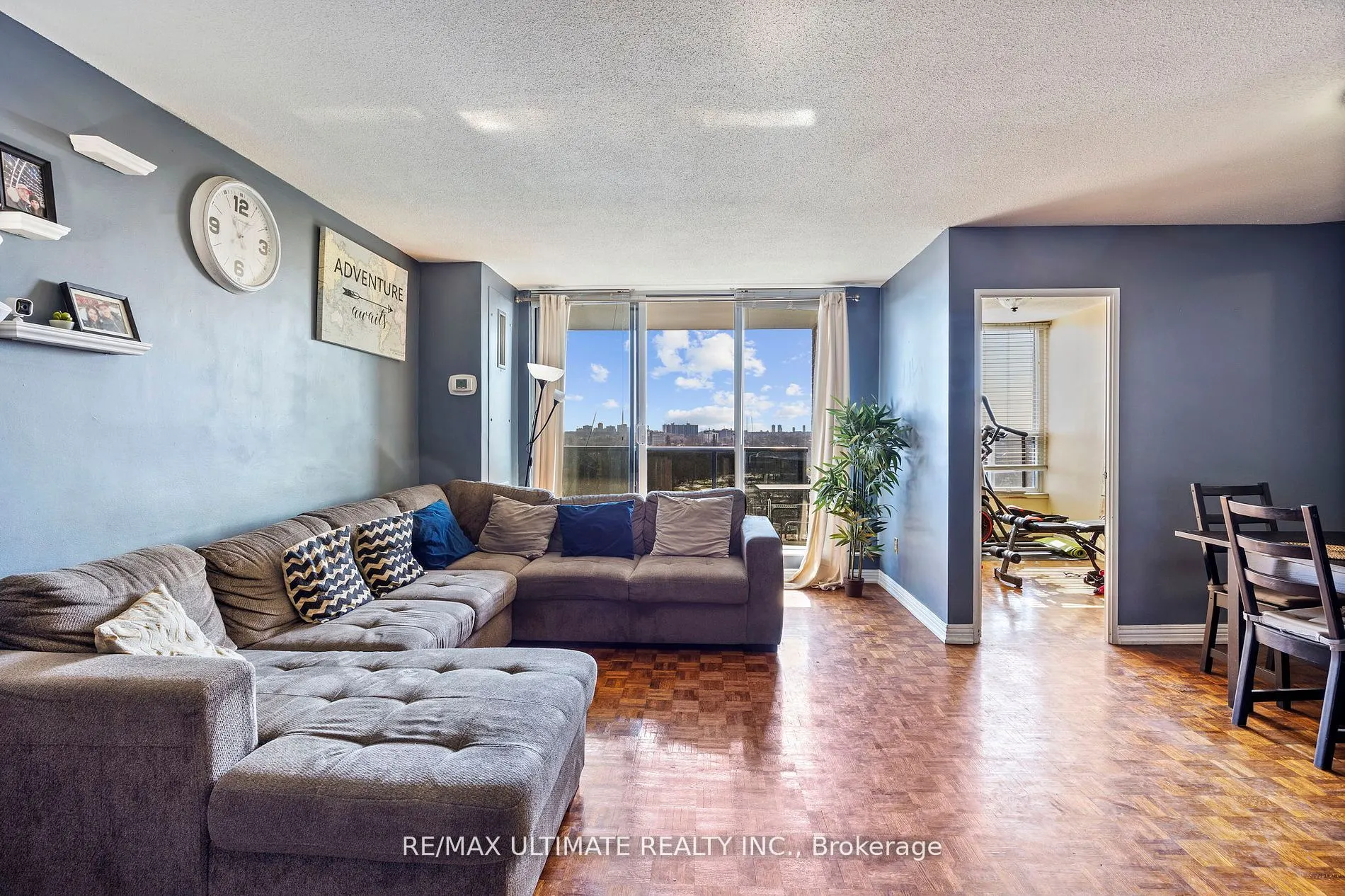 85 Emmett Avenue S, ##1807