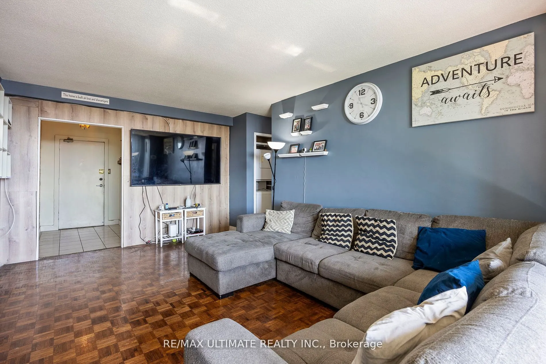85 Emmett Avenue S, ##1807