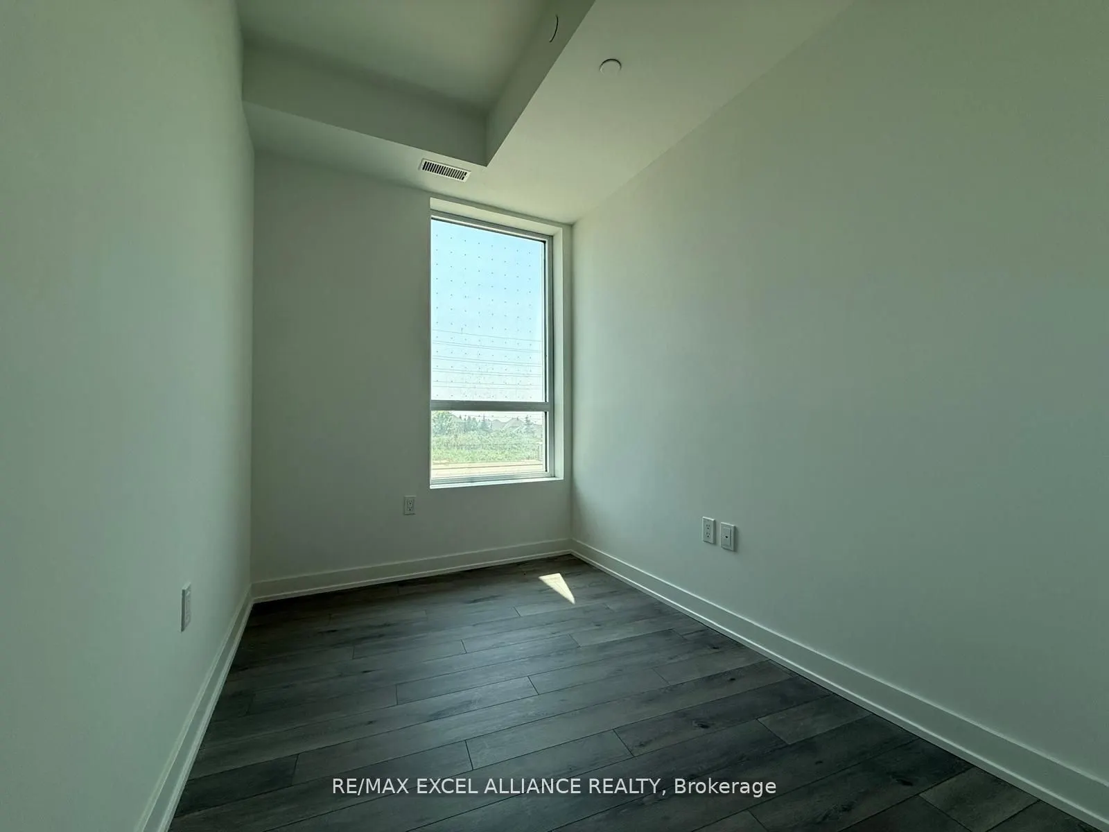 1005 Dundas Street E, #247