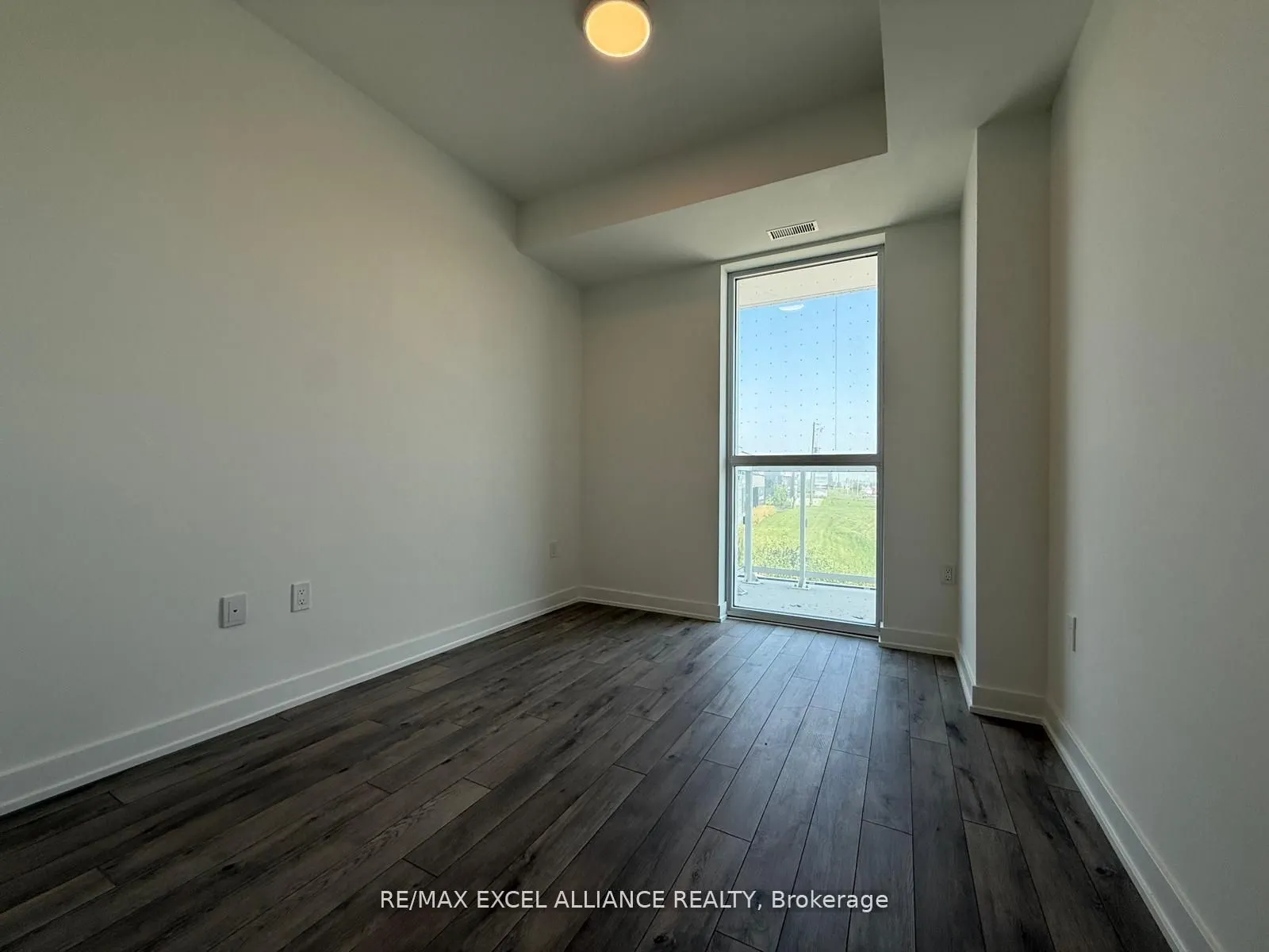 1005 Dundas Street E, #247