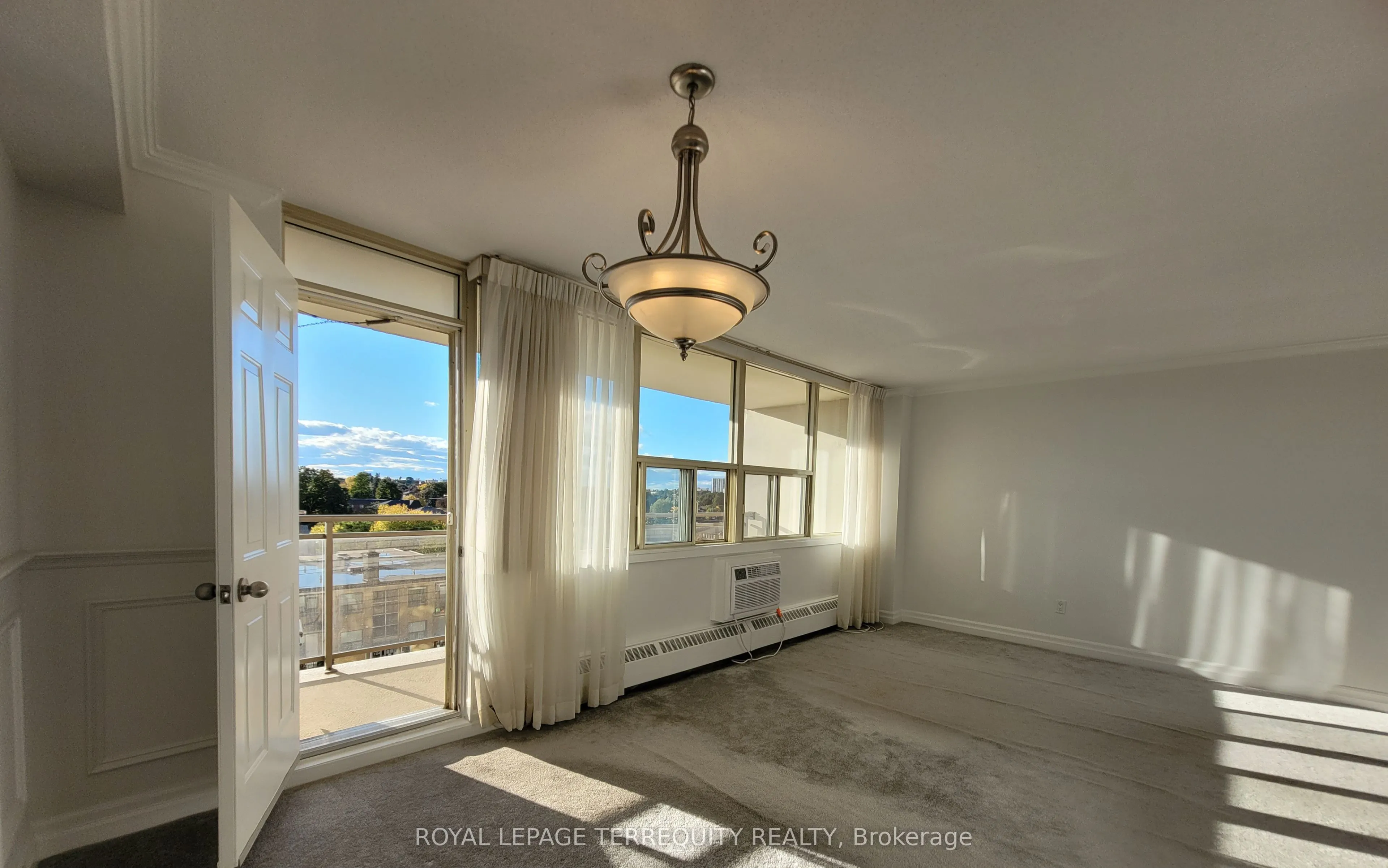 155 Marlee Avenue, #602