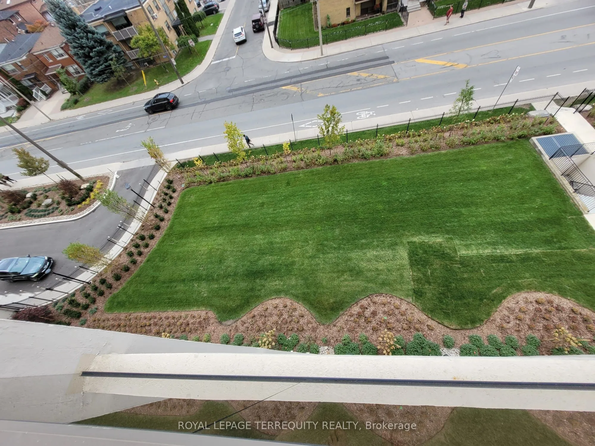155 Marlee Avenue, #602