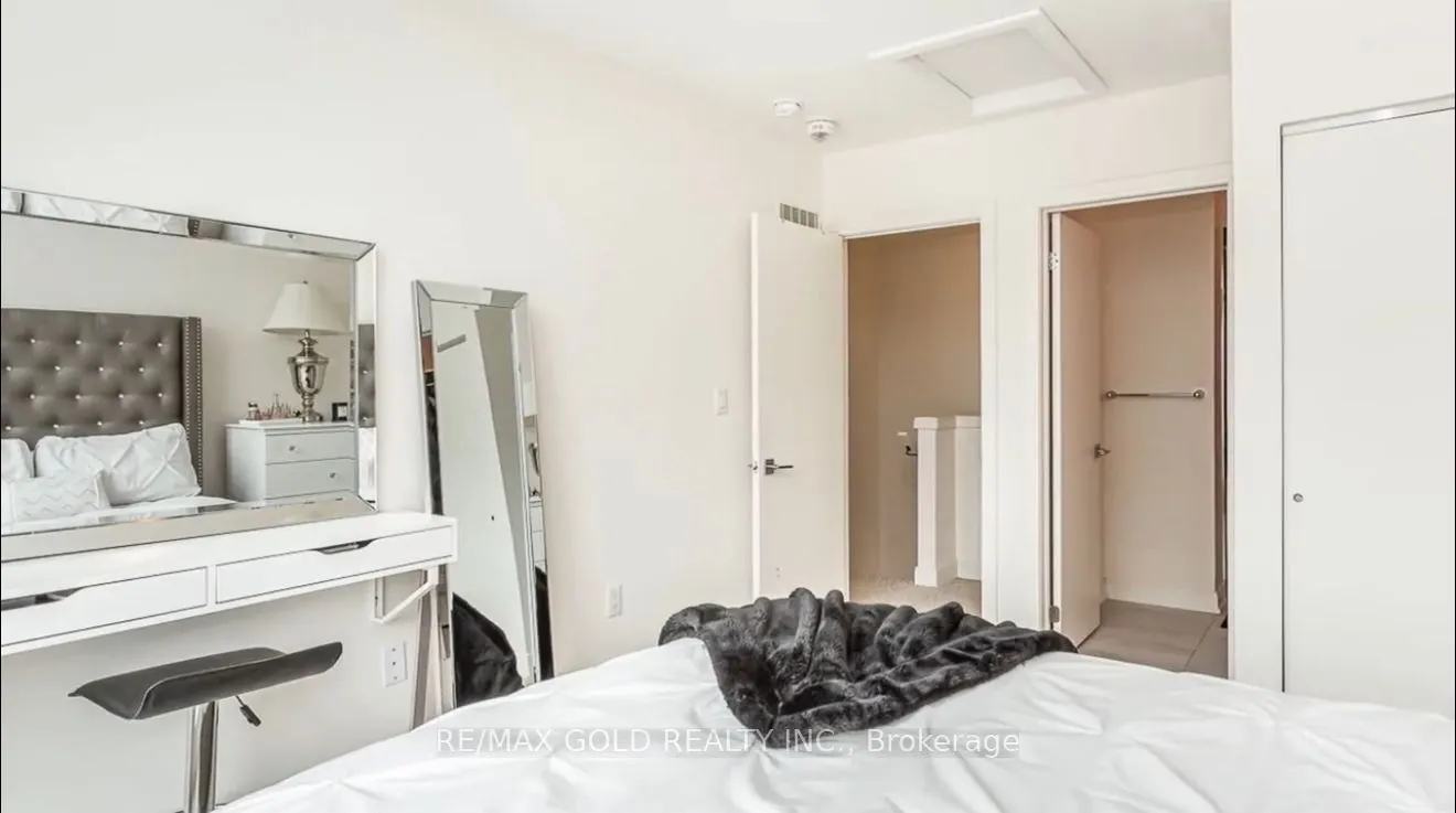100 Dufay Road, #92