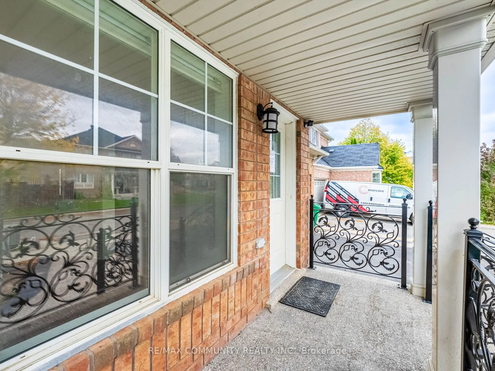18 Ollie Avenue