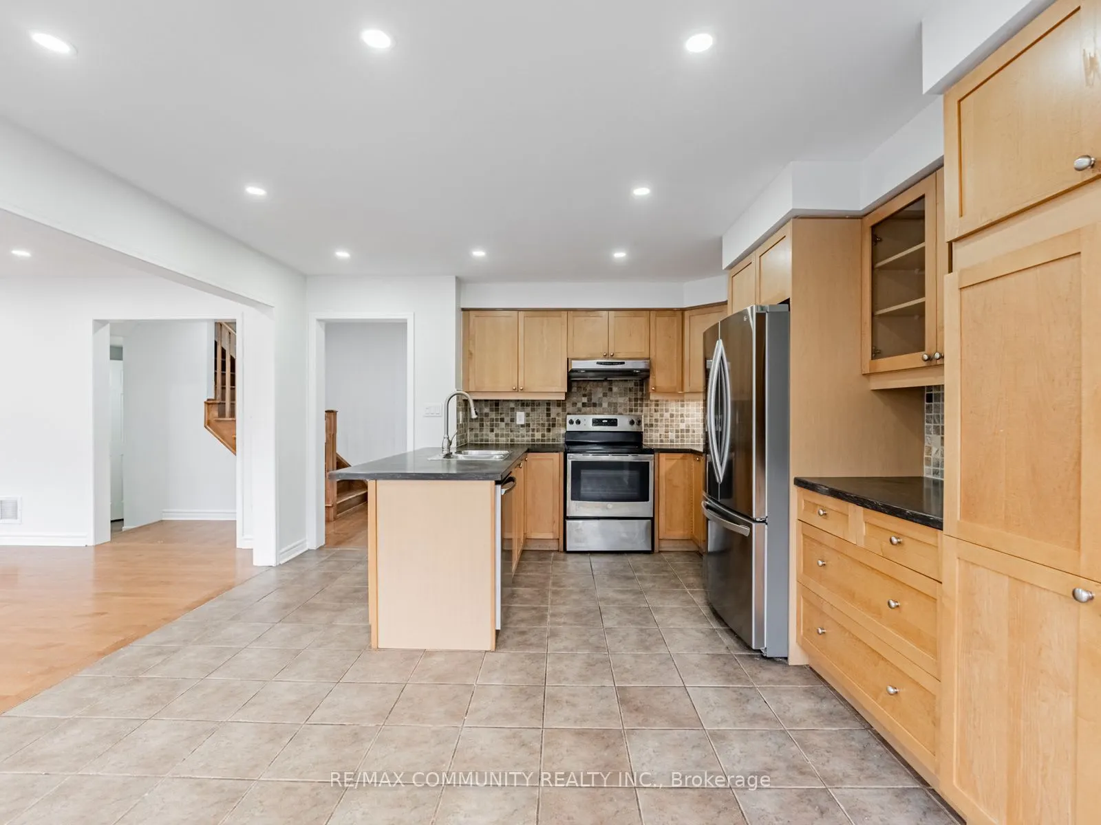 18 Ollie Avenue