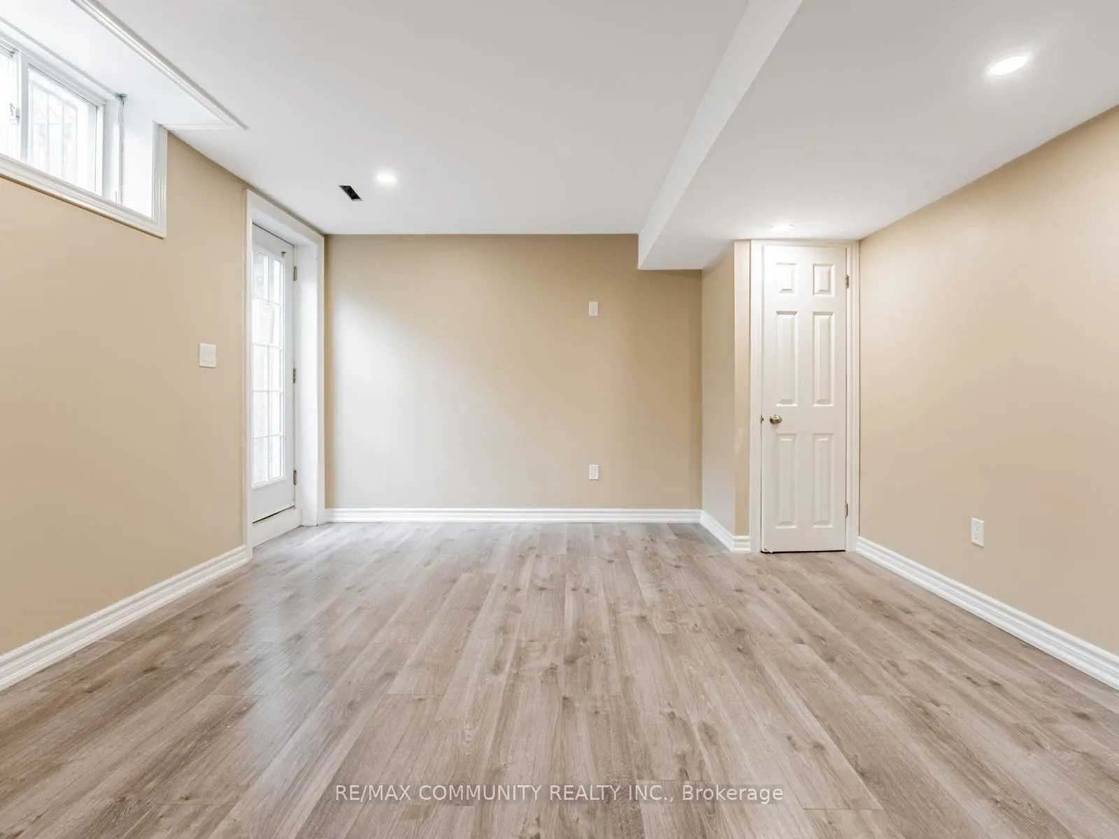 18 Ollie Avenue