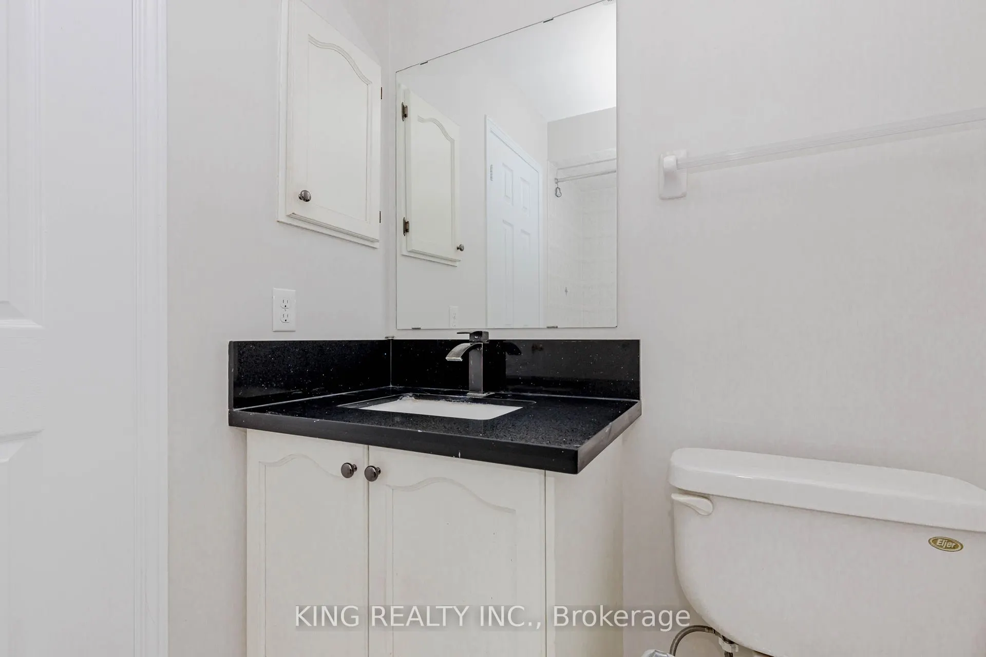 14 Ledgerock Road