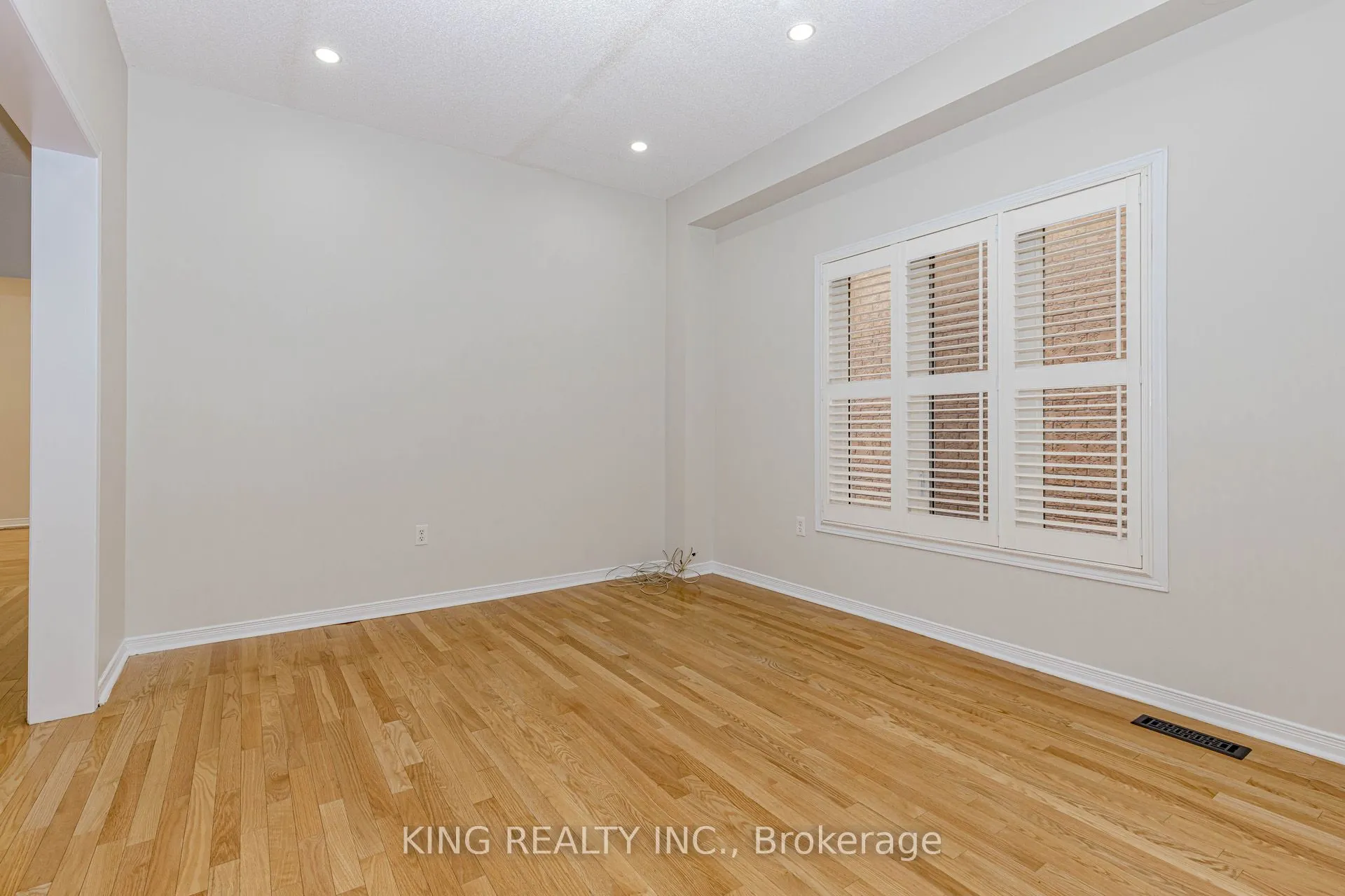14 Ledgerock Road
