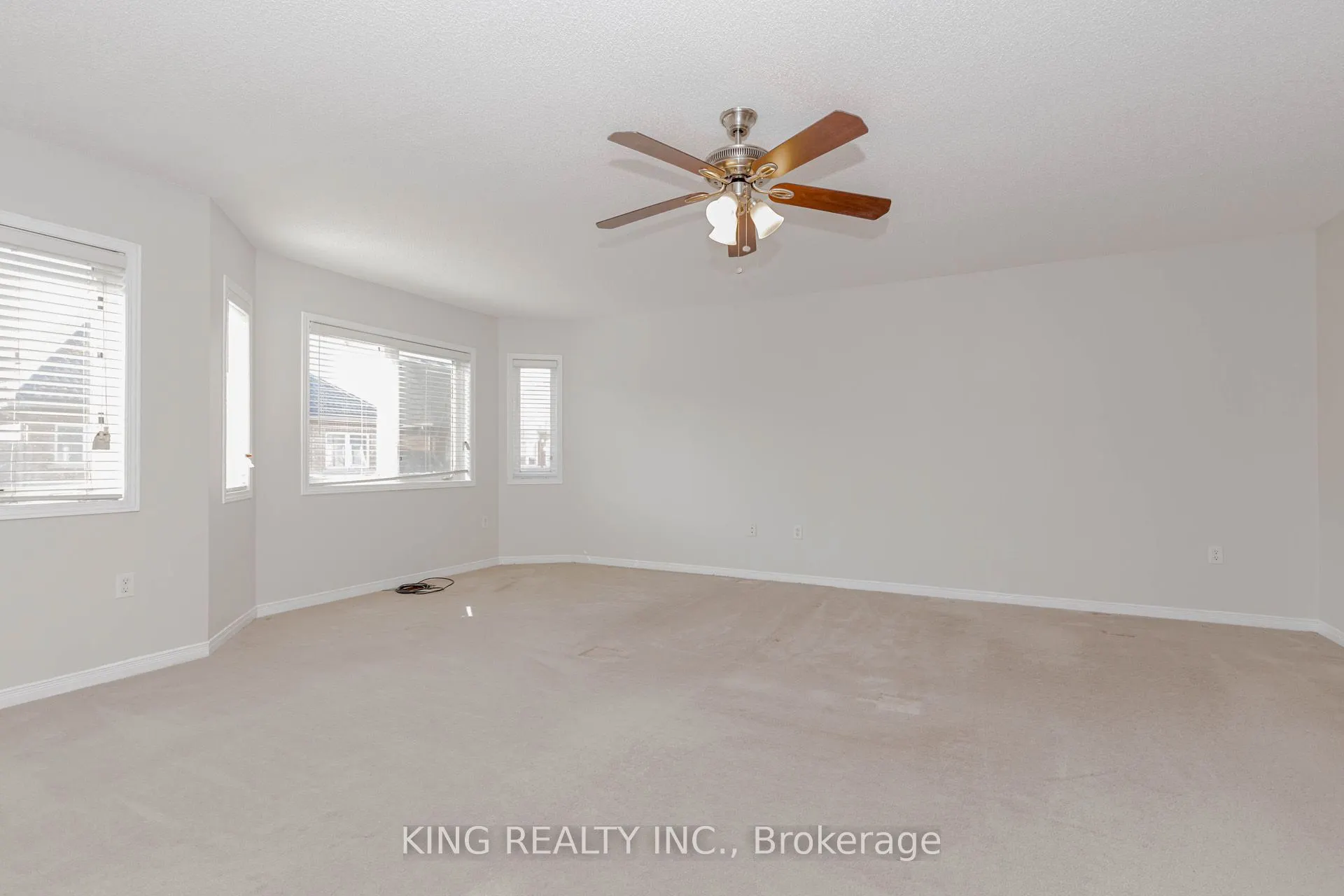 14 Ledgerock Road