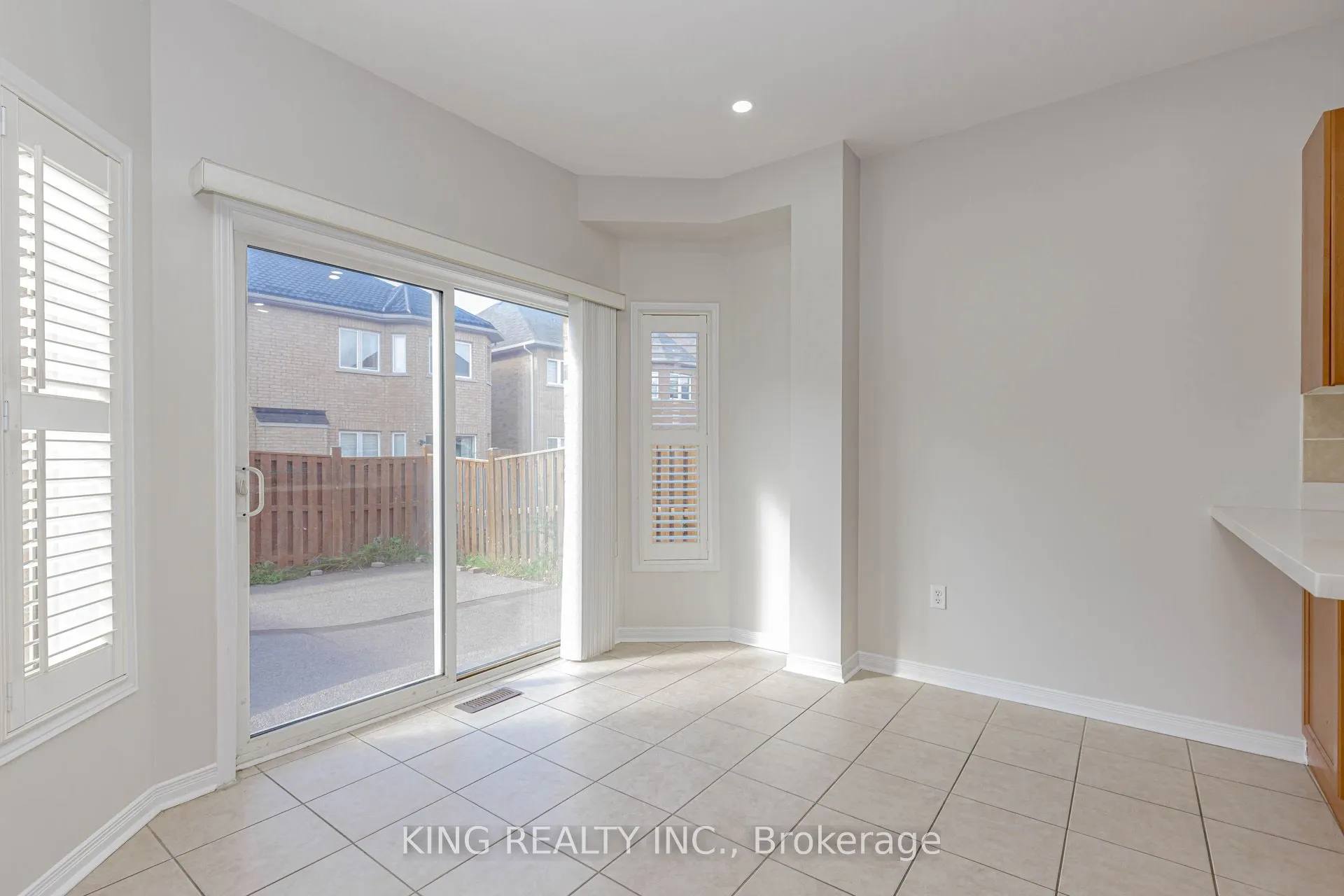 14 Ledgerock Road