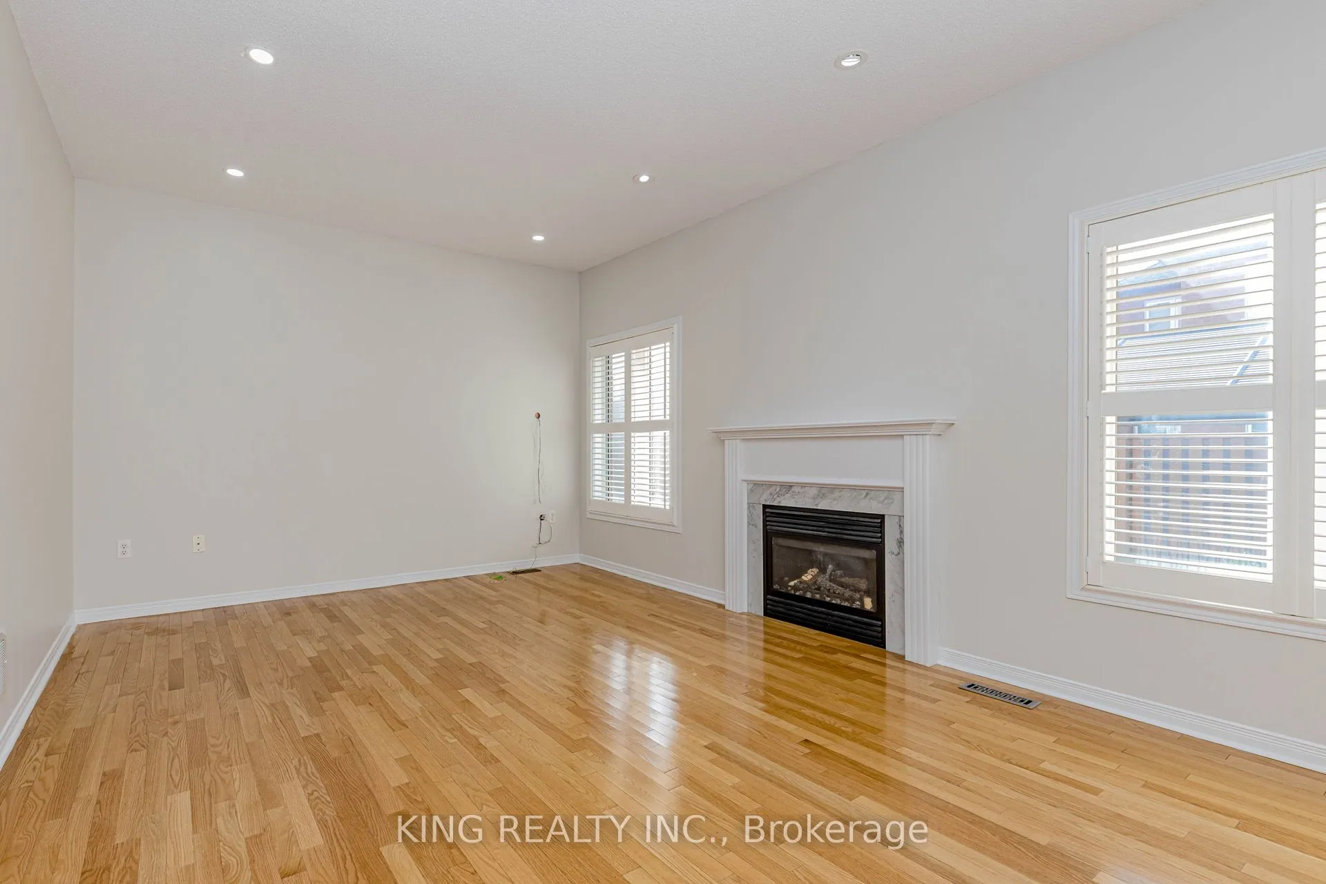 14 Ledgerock Road