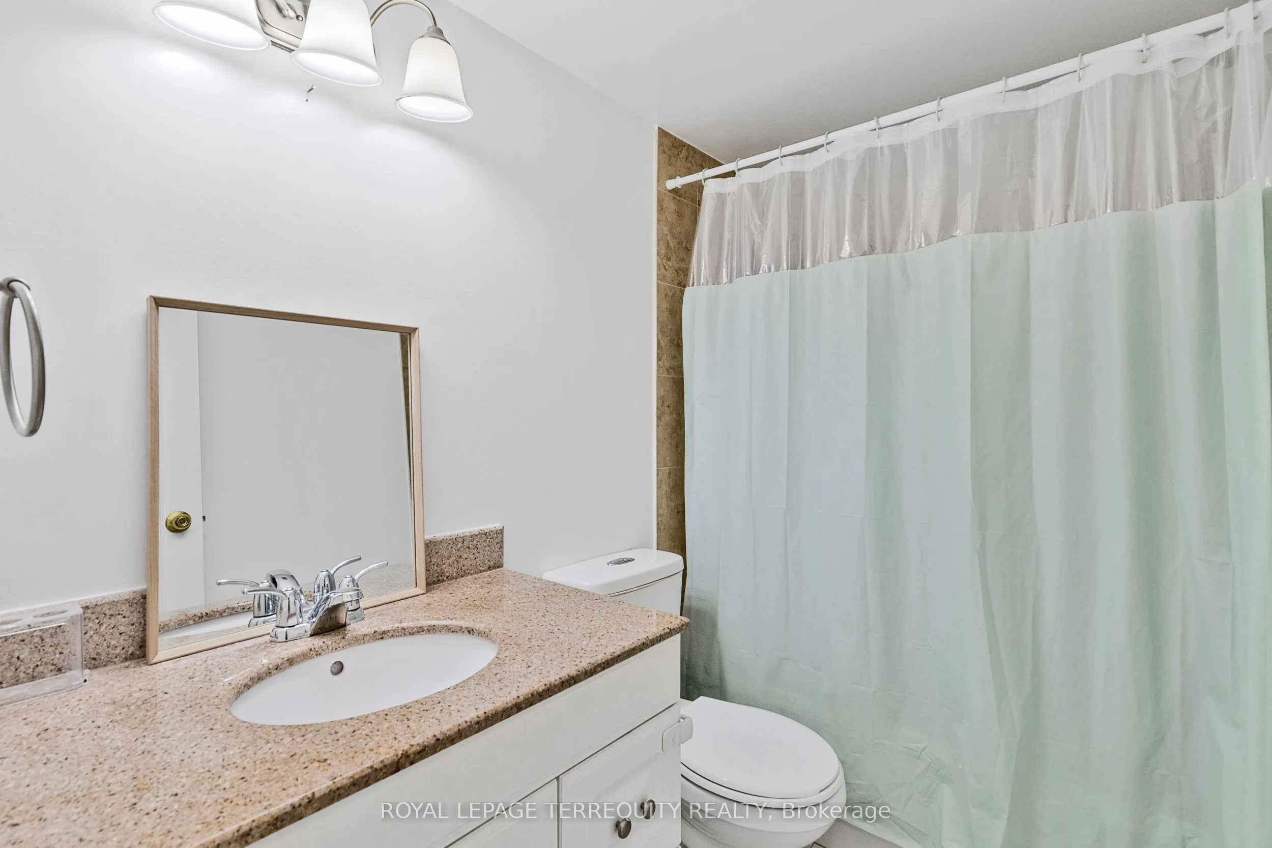 2556 Argyle Road, #601