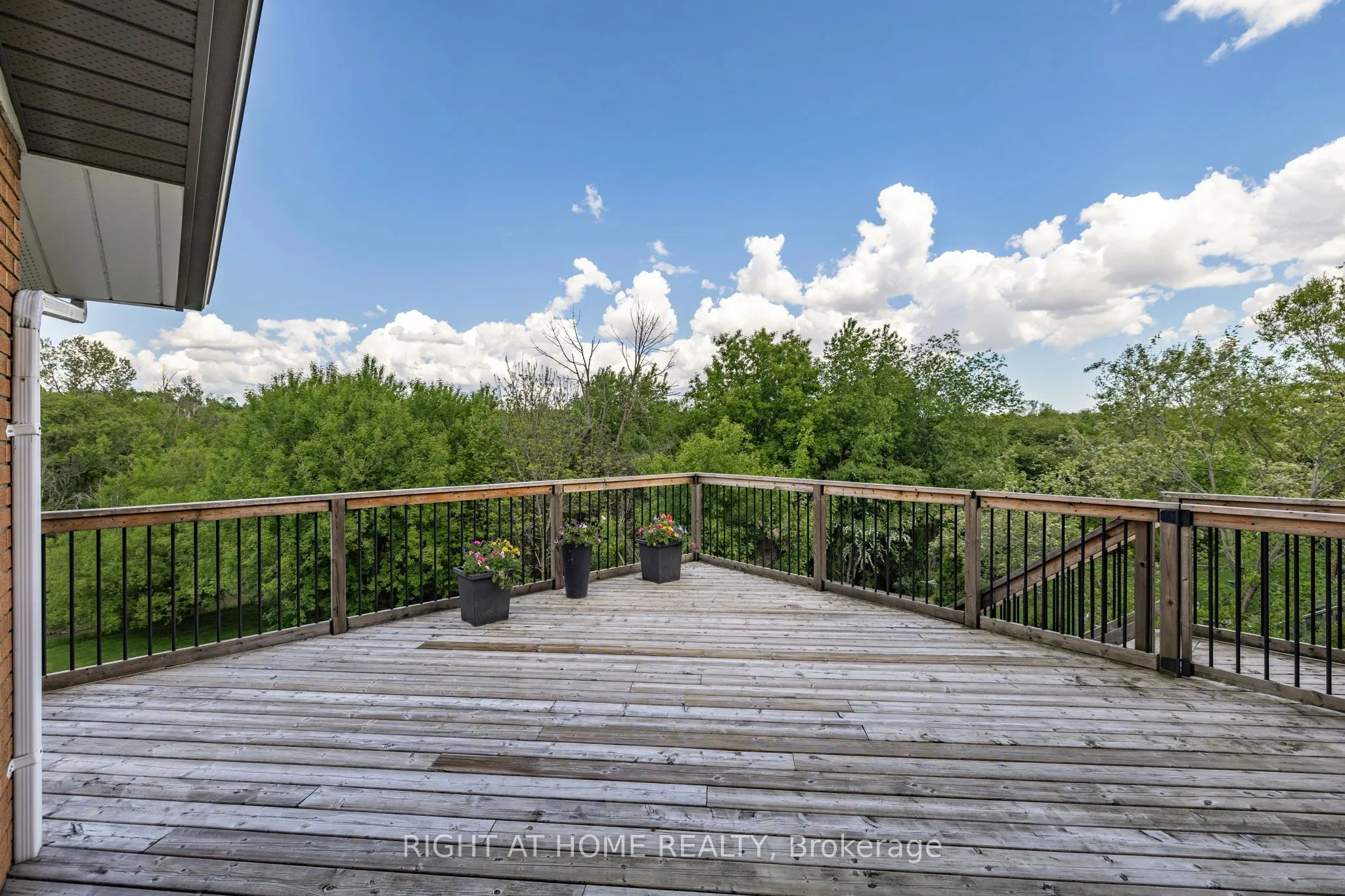 42 Valleyview Road