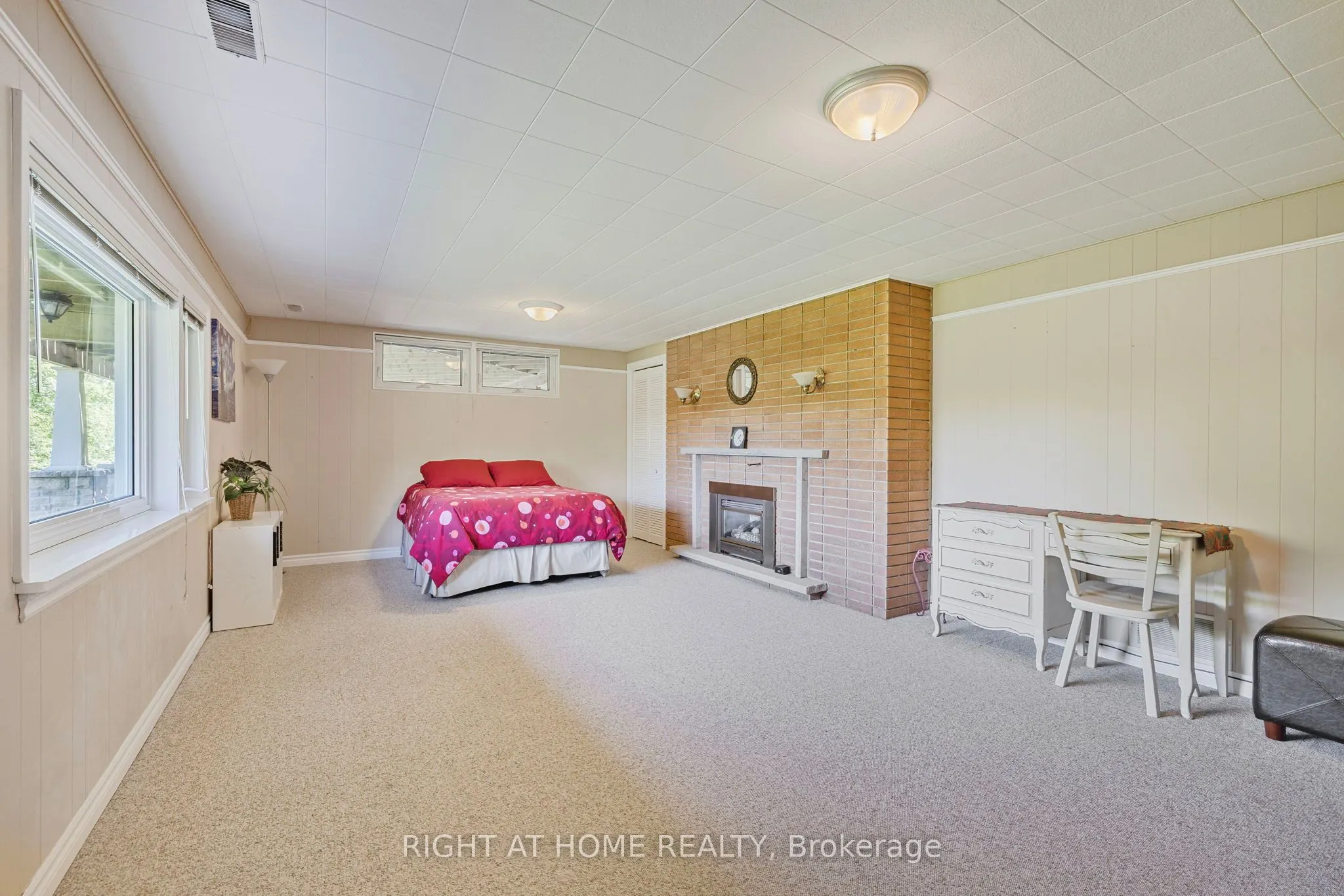 42 Valleyview Road