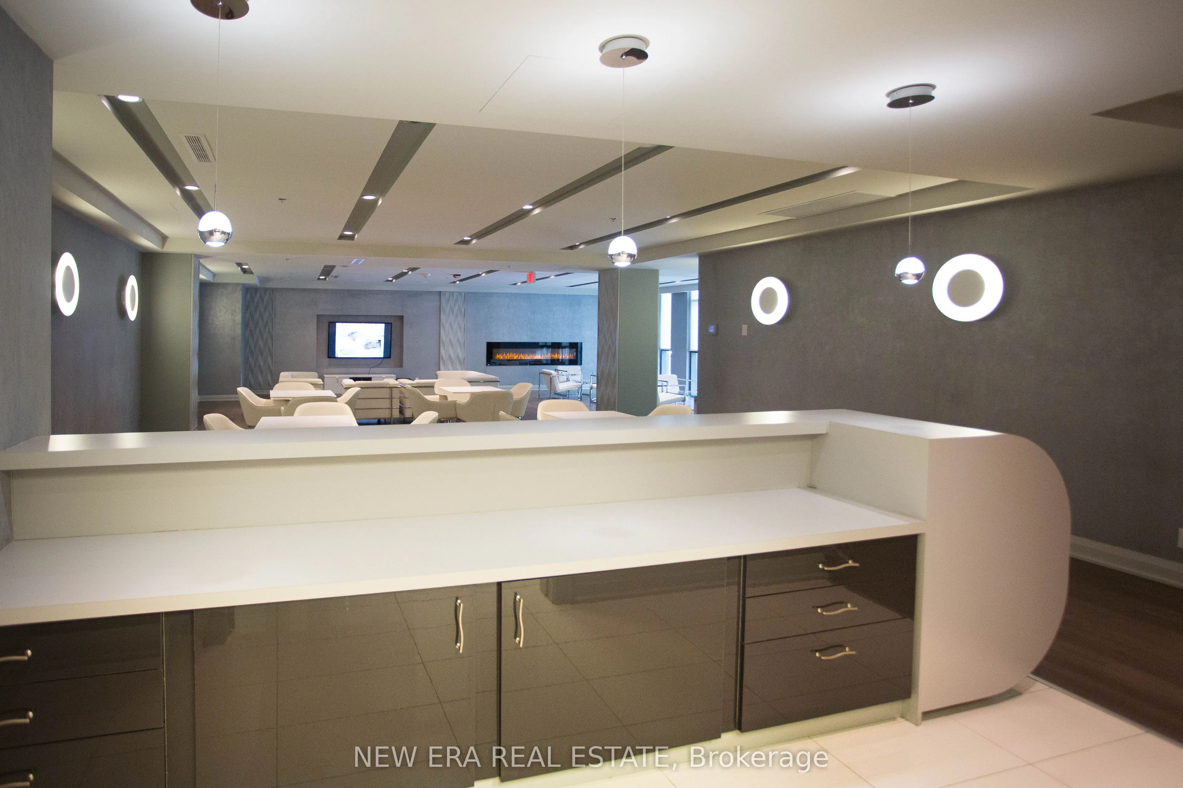 80 Esther Lorrie Drive, #204