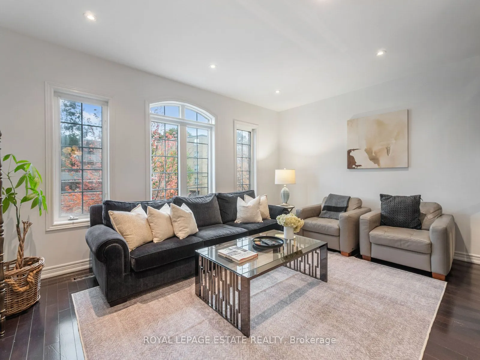 40 Bell Manor Drive