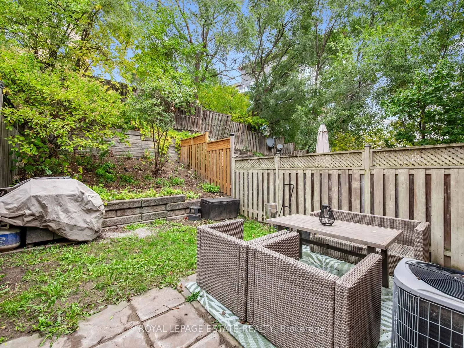 40 Bell Manor Drive