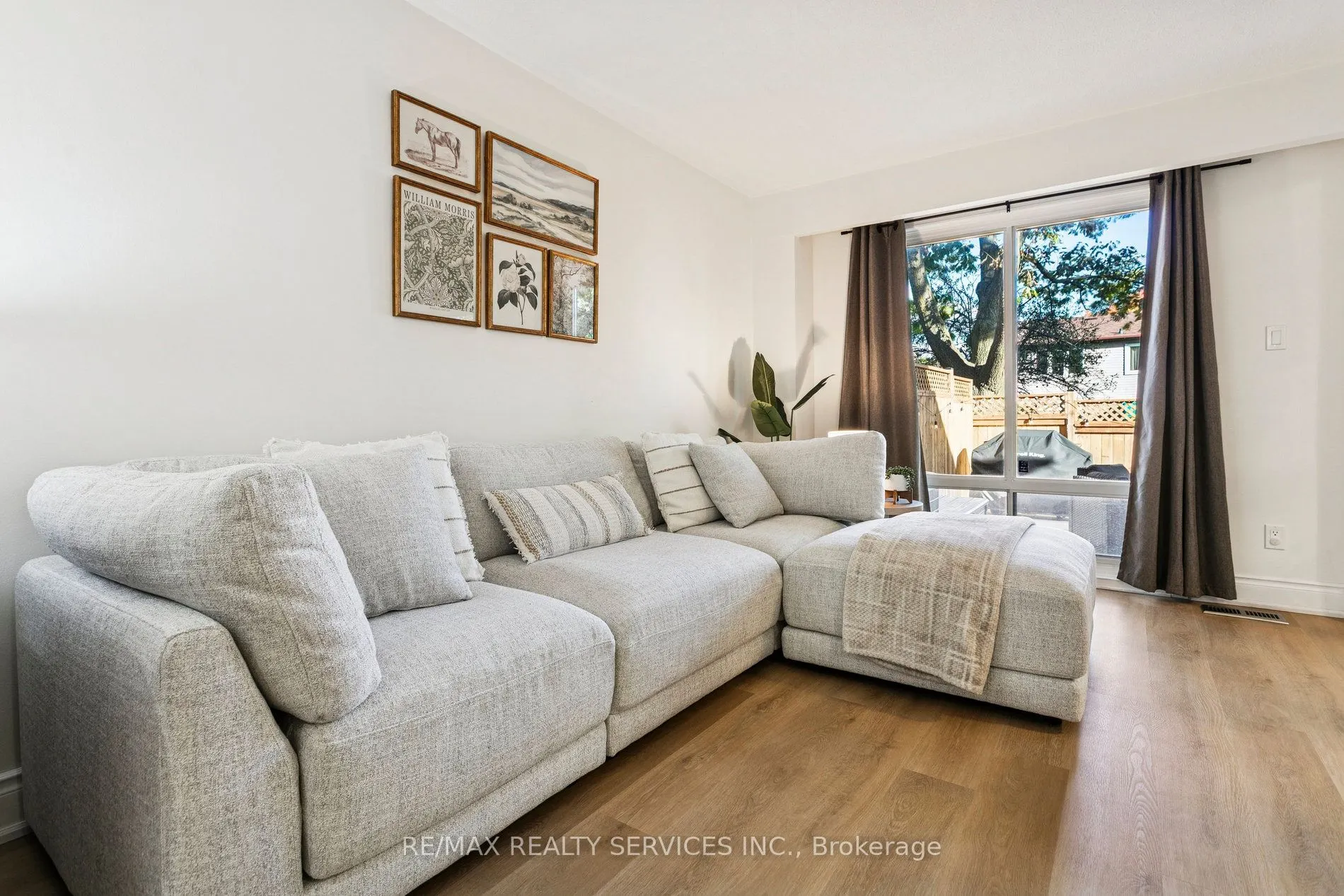 3395 Cliff Road N, #27