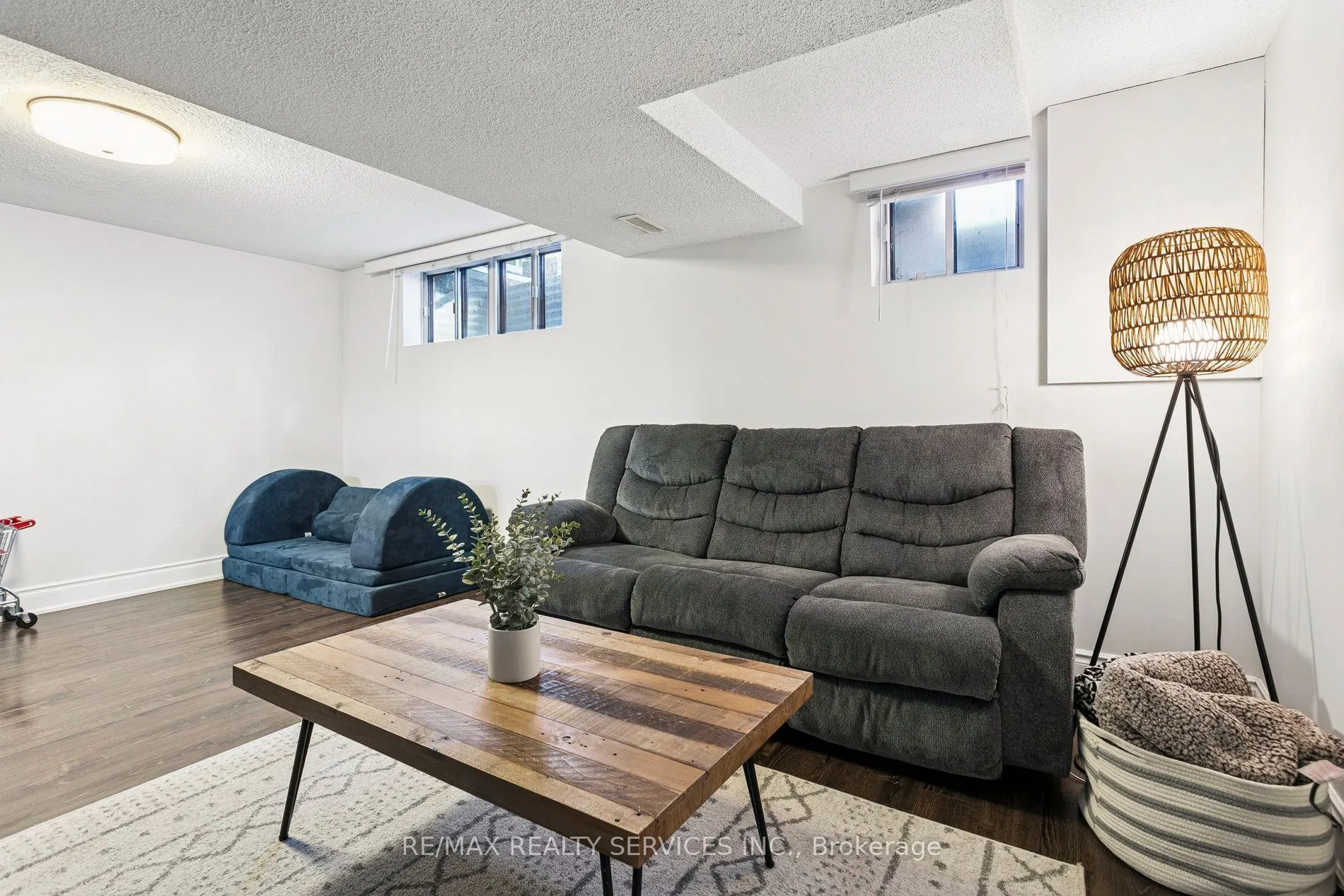 3395 Cliff Road N, #27