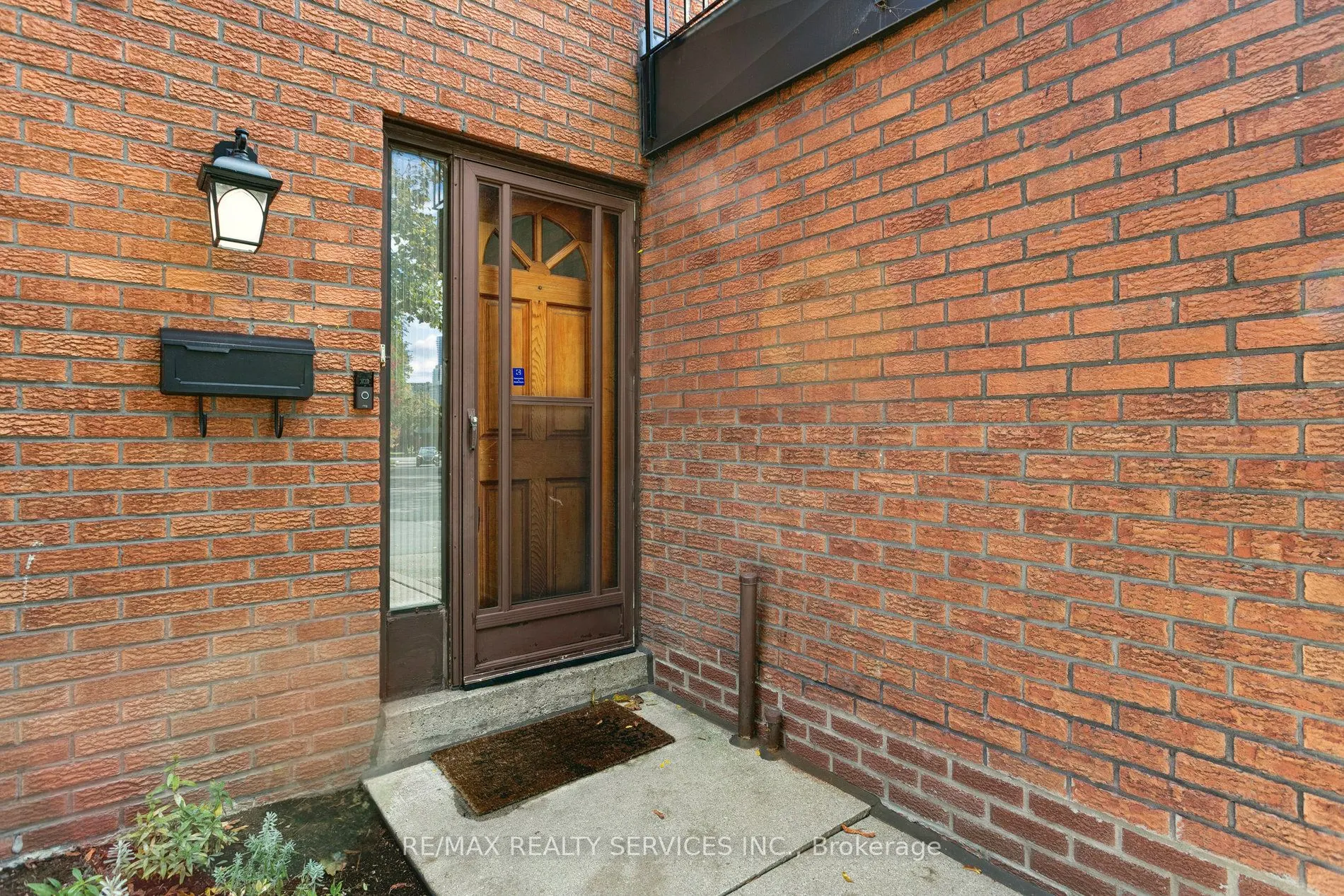 3395 Cliff Road N, #27