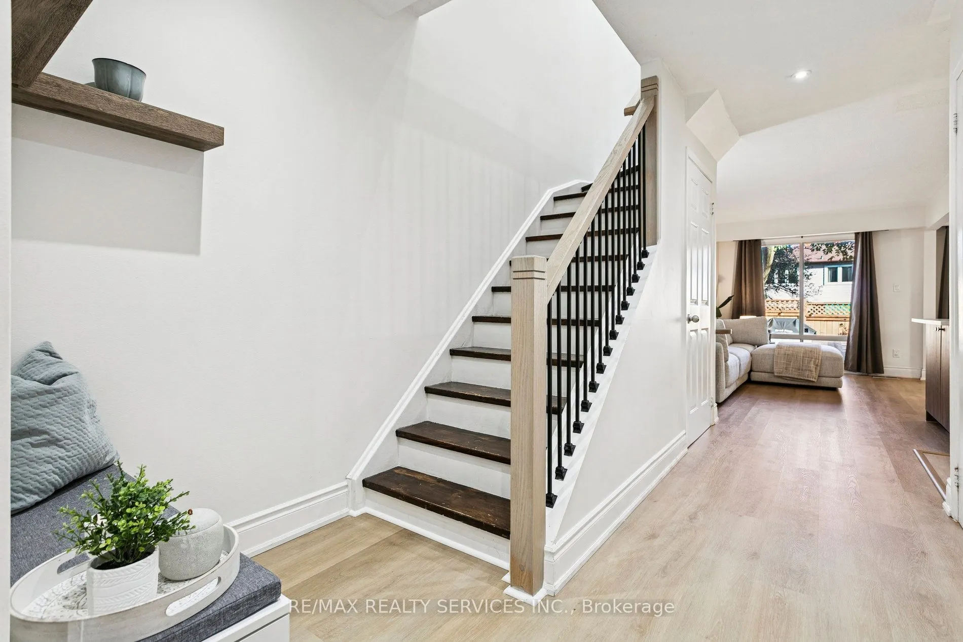 3395 Cliff Road N, #27