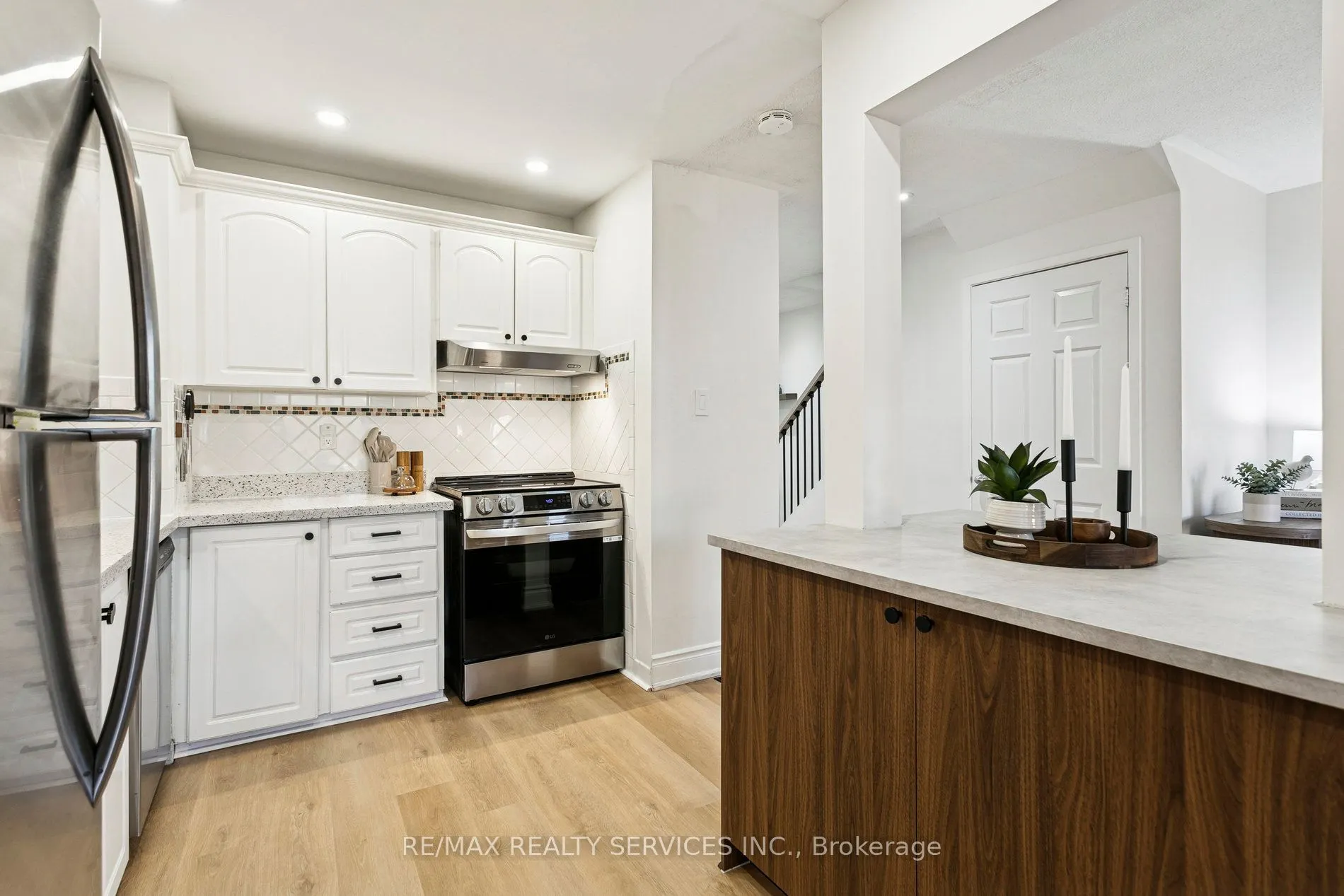 3395 Cliff Road N, #27