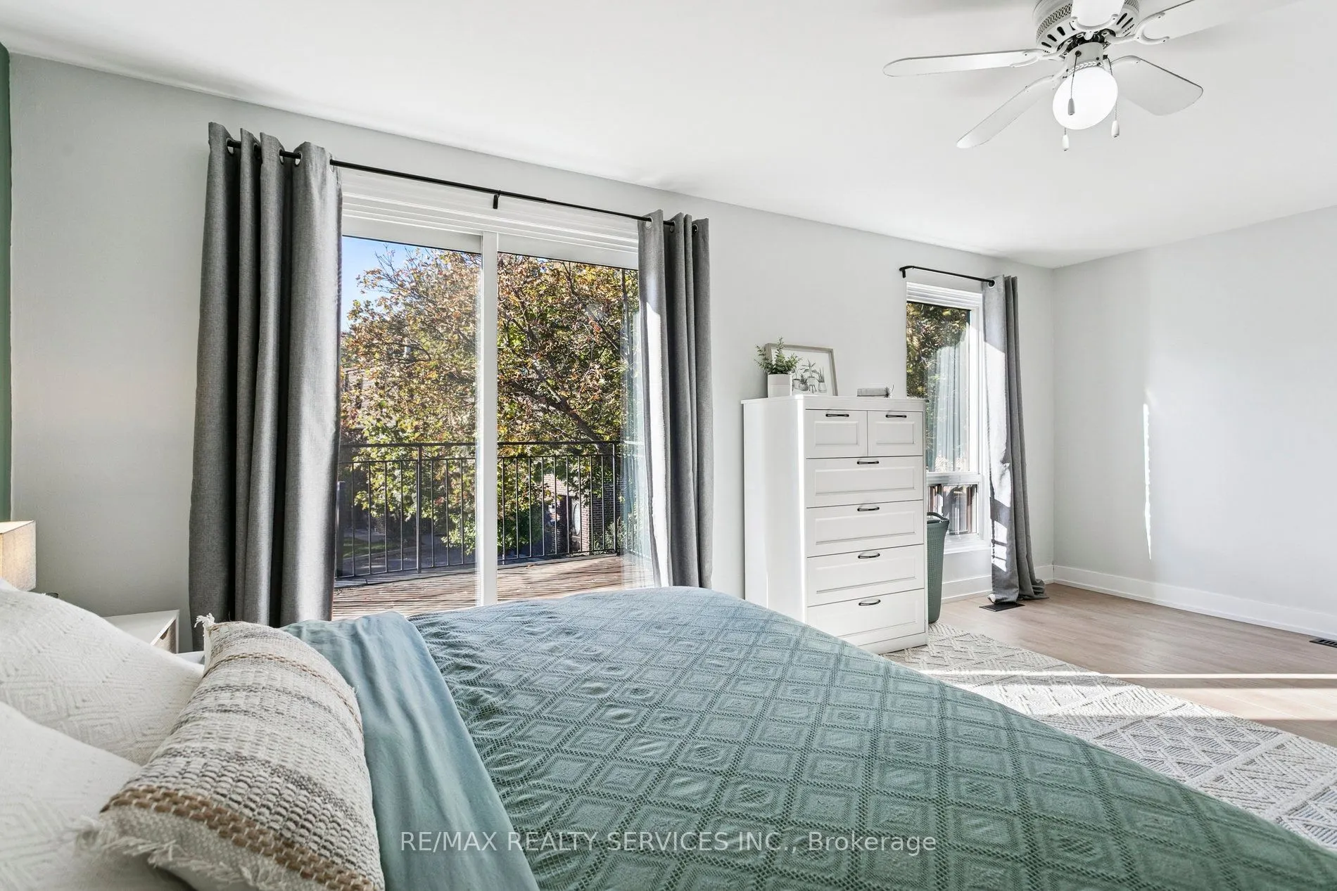3395 Cliff Road N, #27
