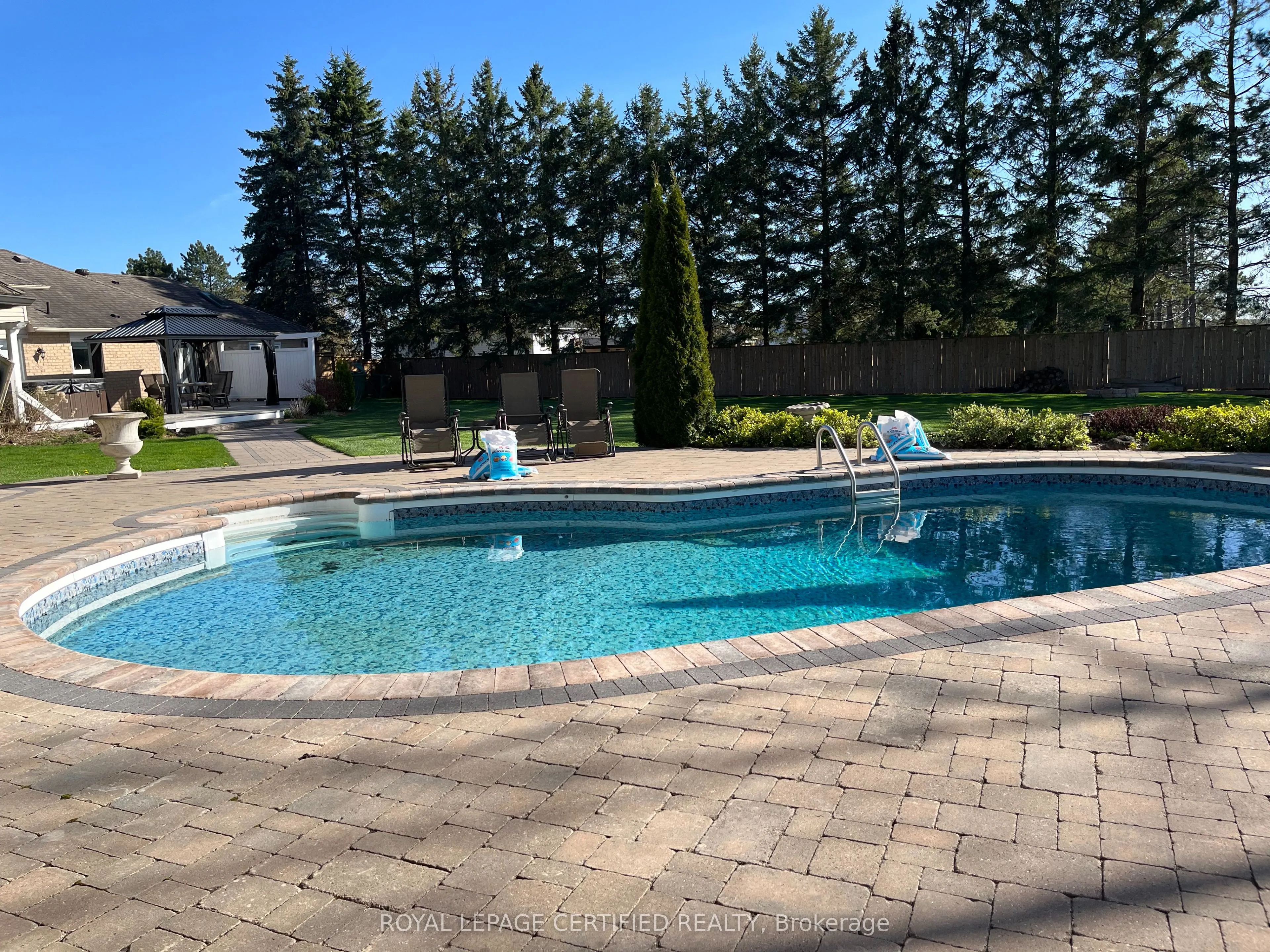 12 Kevinwood Drive