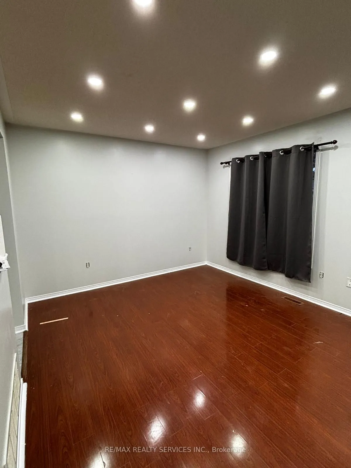 20 Whiteface Crescent