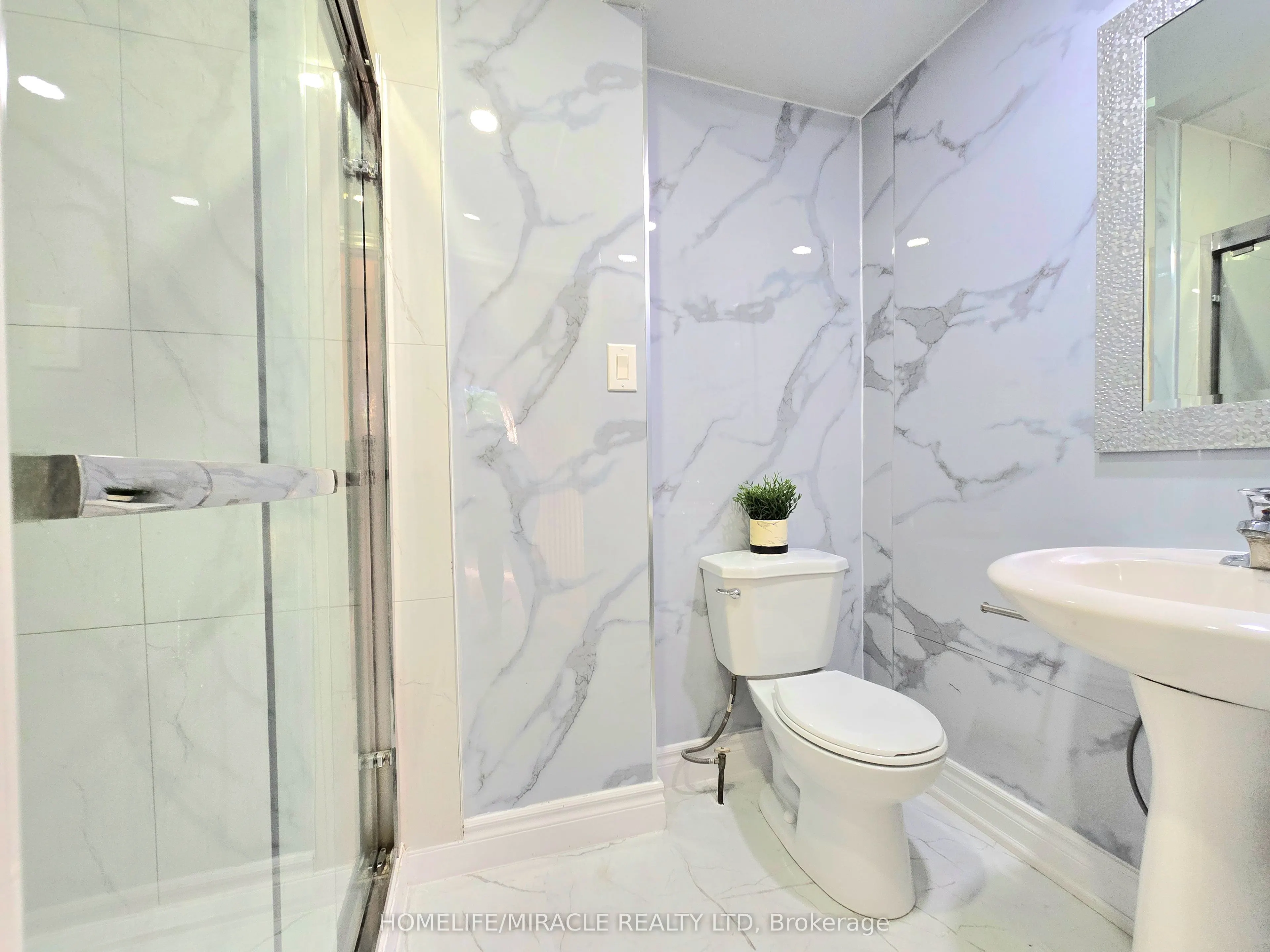 3777 Woodruff Crescent