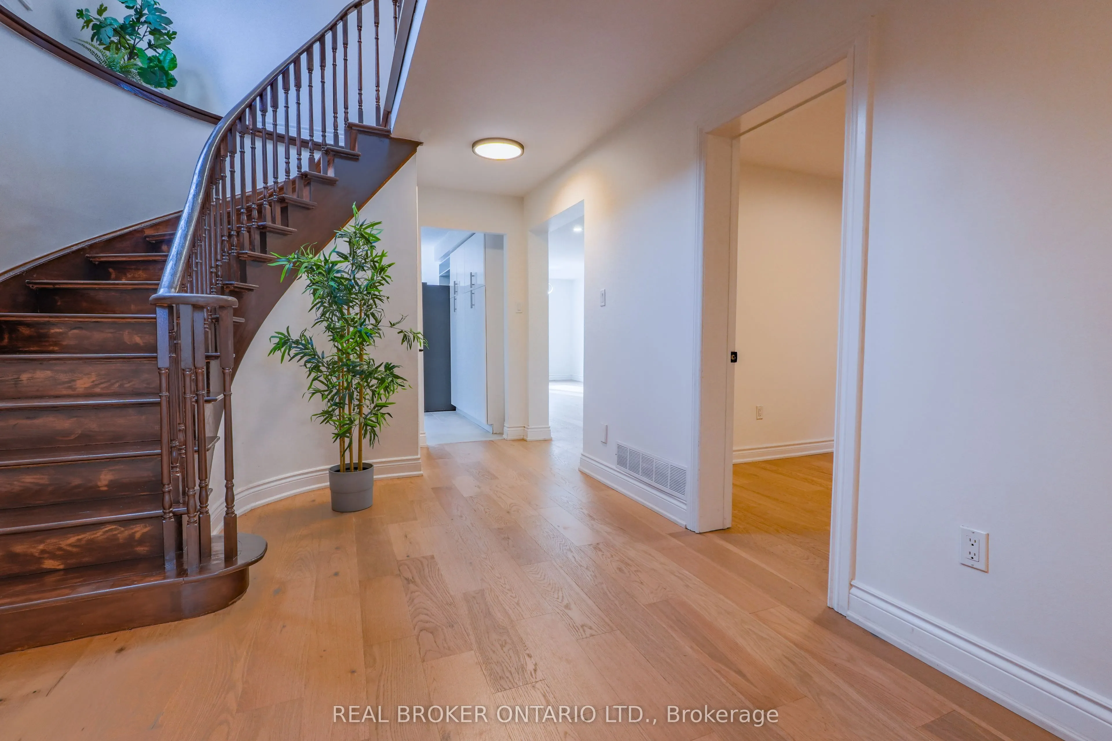 4326 Waterford Crescent